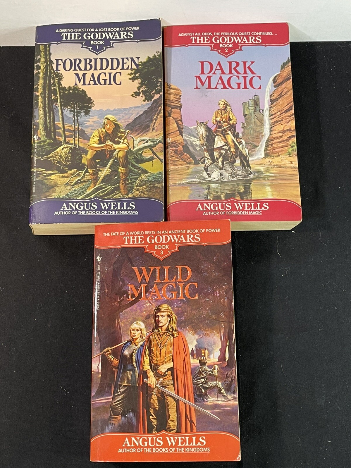 3V Set THE GODWARS Angus Wells – Forbidden Magic, Dark Magic, Wild Magic