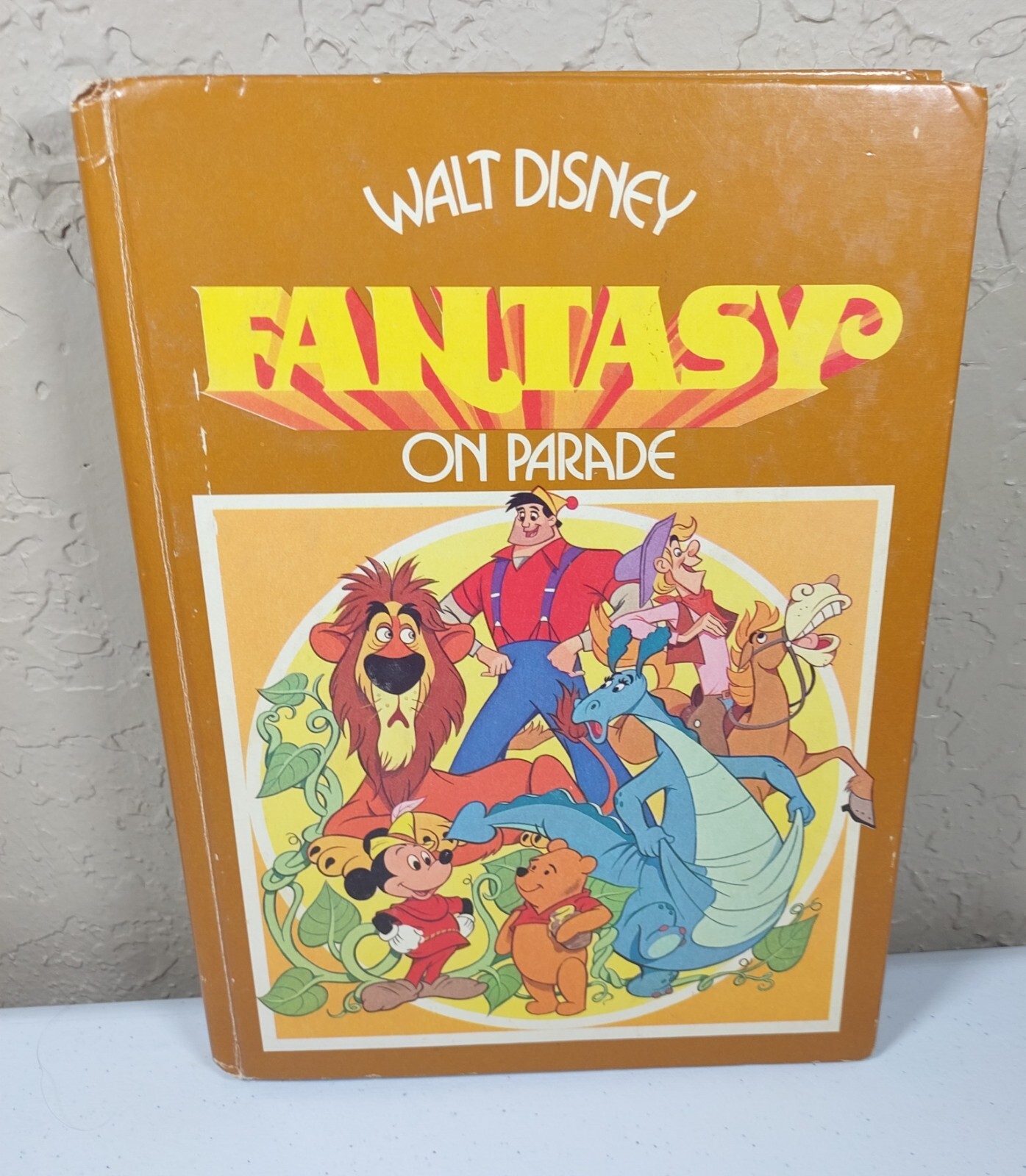 Lot Of 6 VTG HC Books (3) The WALT DISNEY PARADE & (3) WONDERFUL WORLD OF Disney