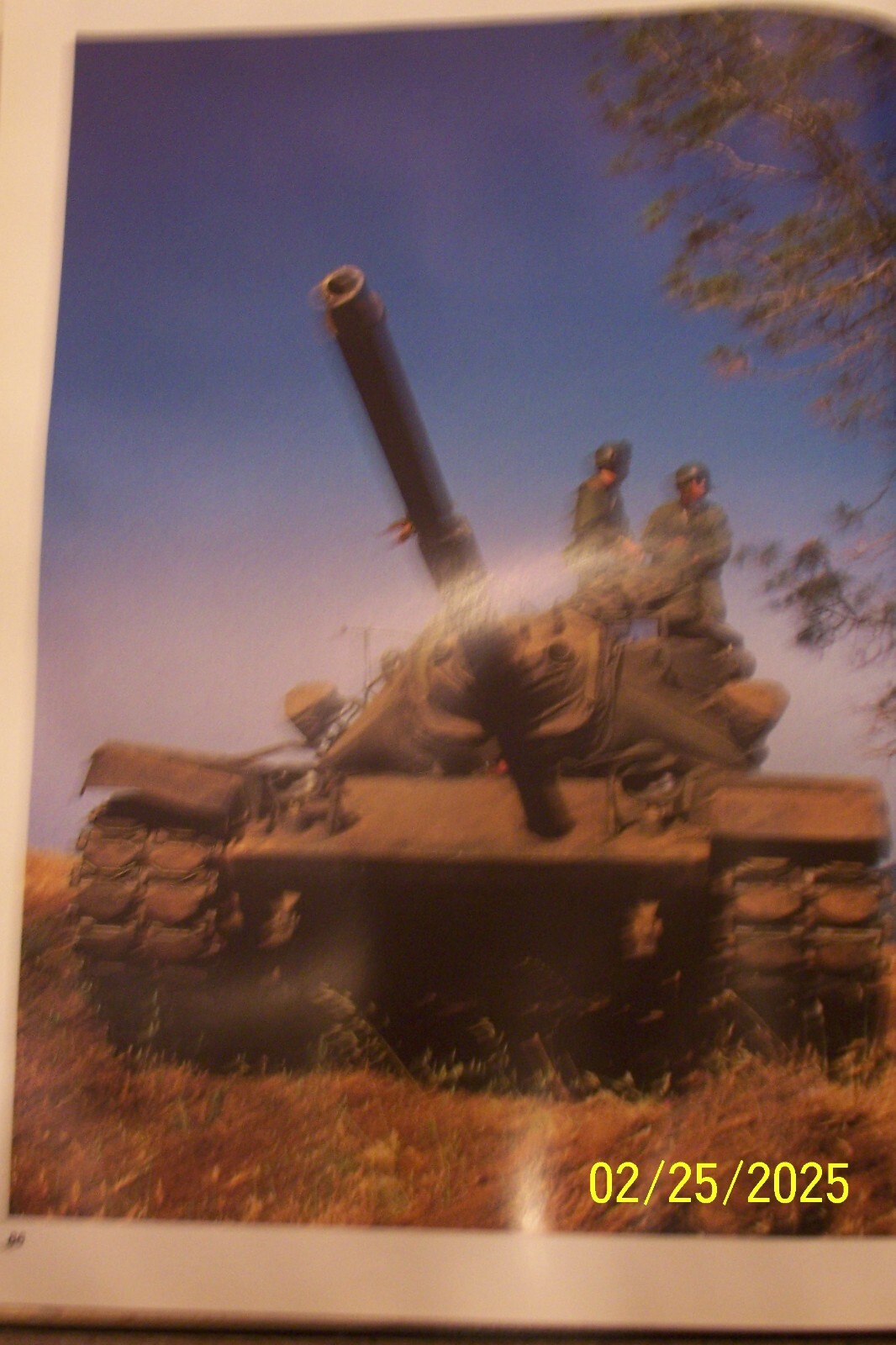 USA US Army U.S. COMBAT America’s Land Based Weaponry Reference Book 260 pages