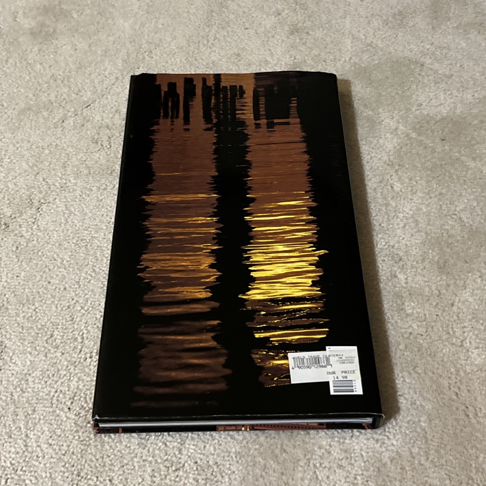 World Trade Center Oversized ( Tall ) HC Book Photos 9/11 Foldout Pages EXC Cond