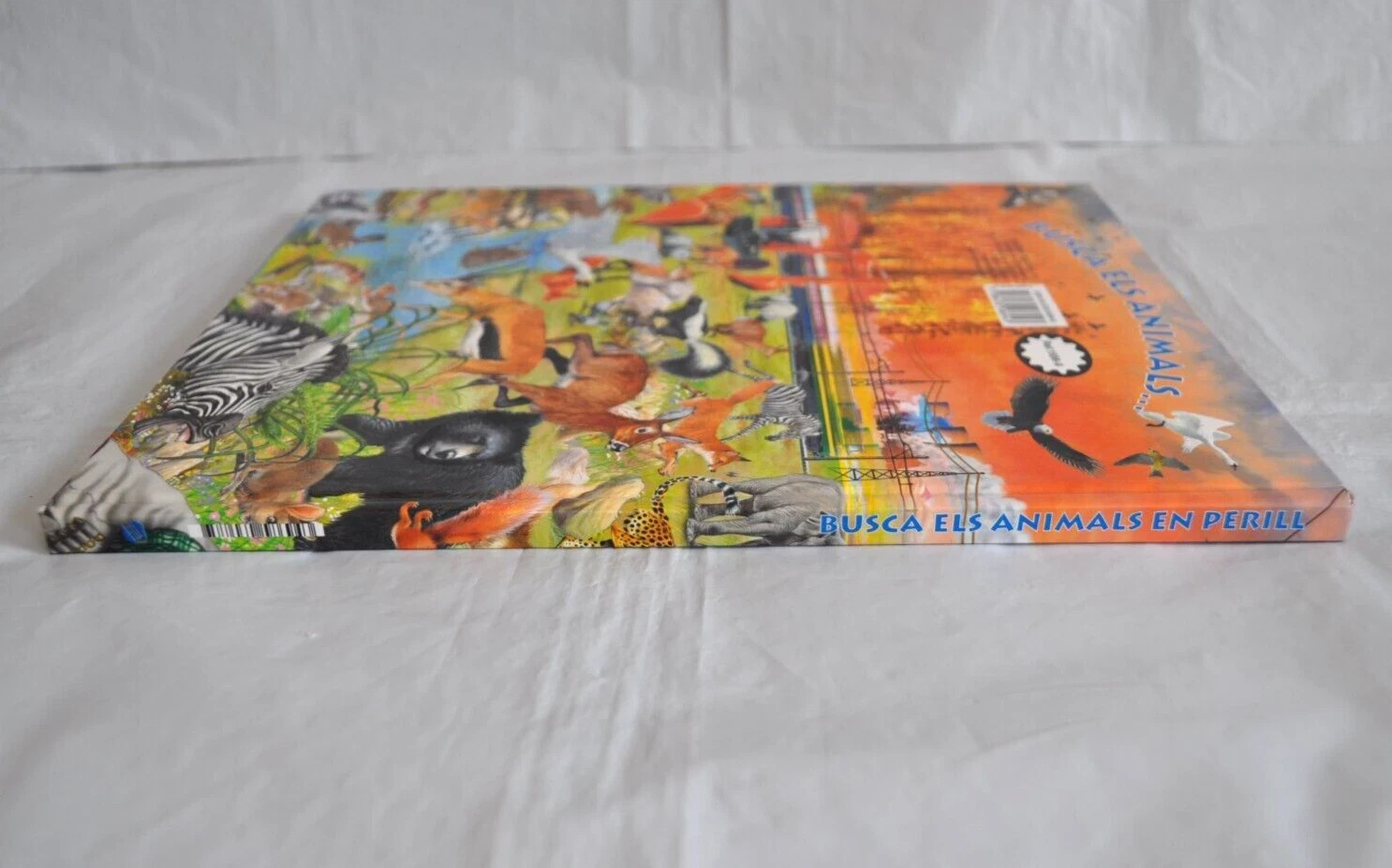 Catalan Language Busca els Animals en Perill Book Hardcover Spain 2002
