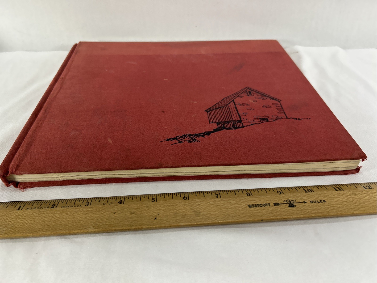 AN AGE OF BARNS BY ERIC SLOANE HARDCOVER Funk & Wagnalls Illustrated Farm Book