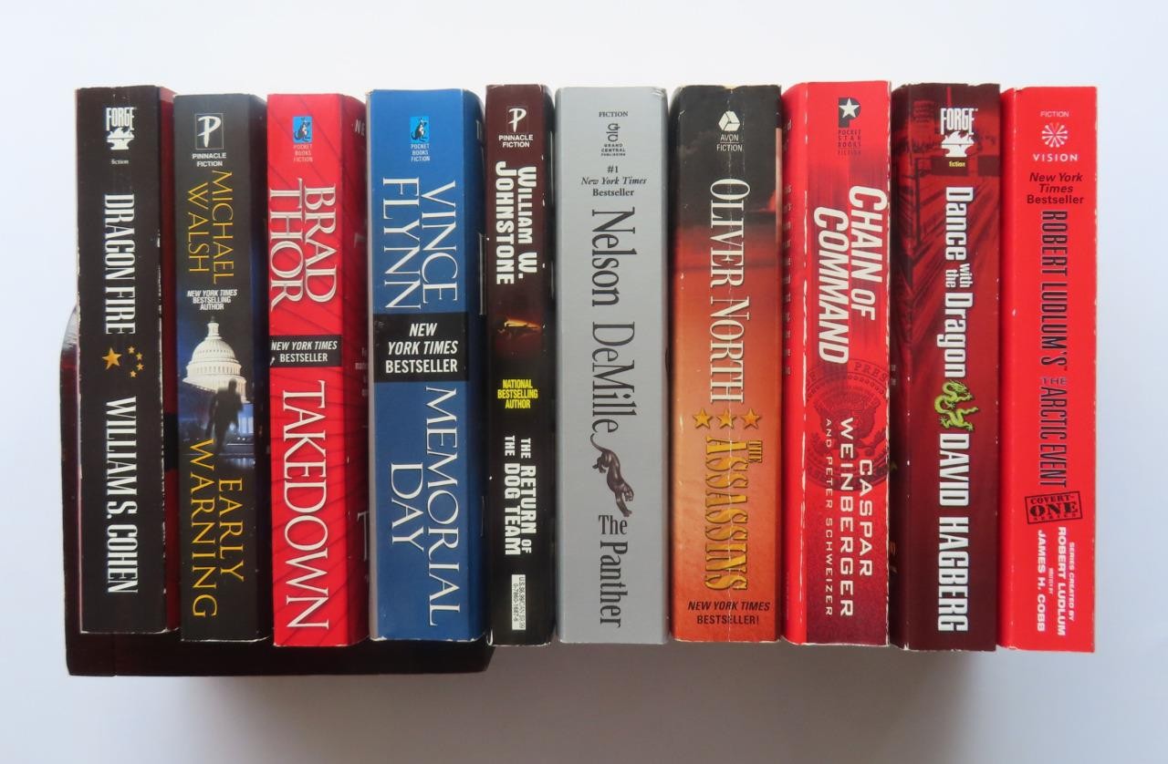 Lot of 20 Thriller / Adventure Paperbacks Current Titles & Authors VG Condition