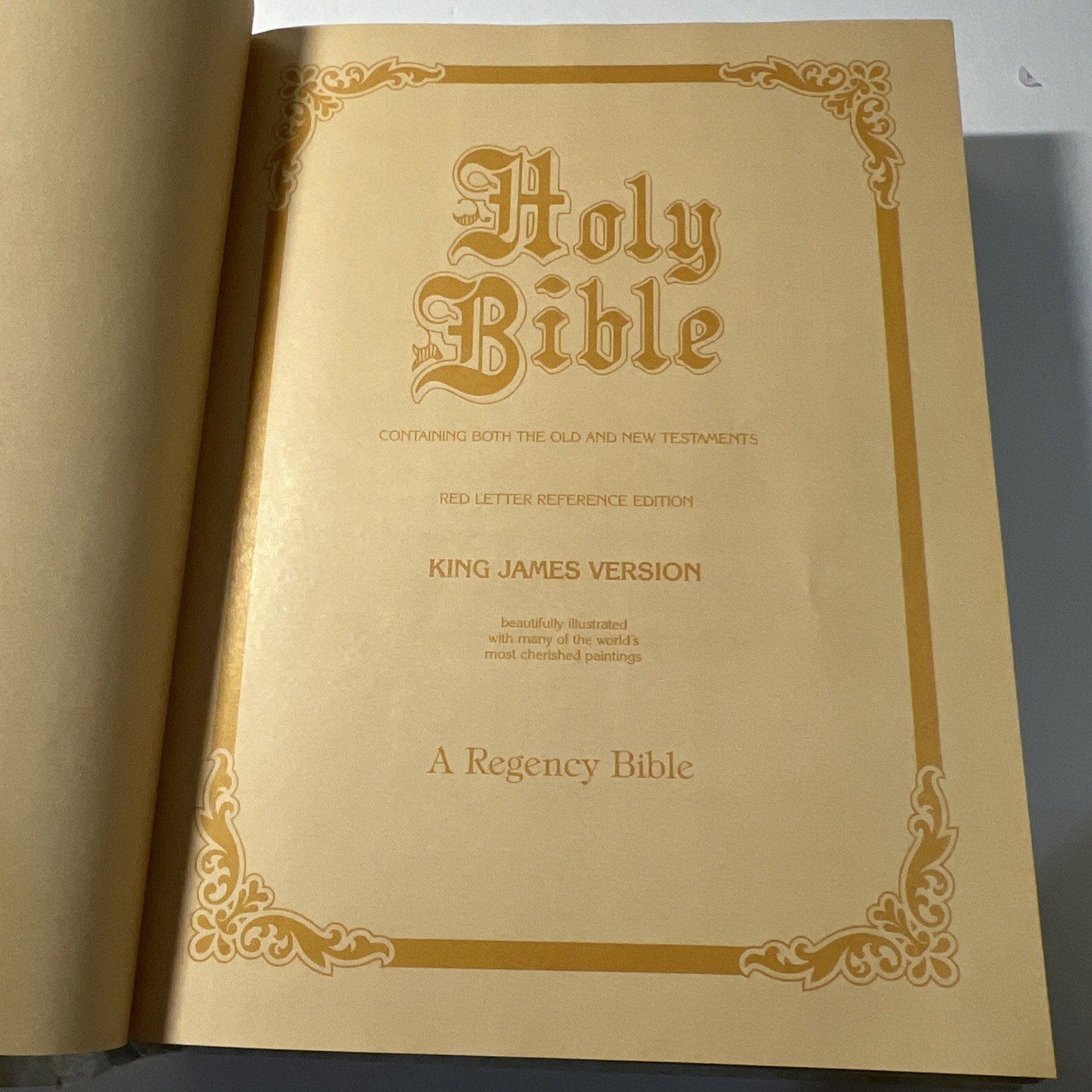 Holy Bible – Our Family Bible – King James Version Regency Classic VG