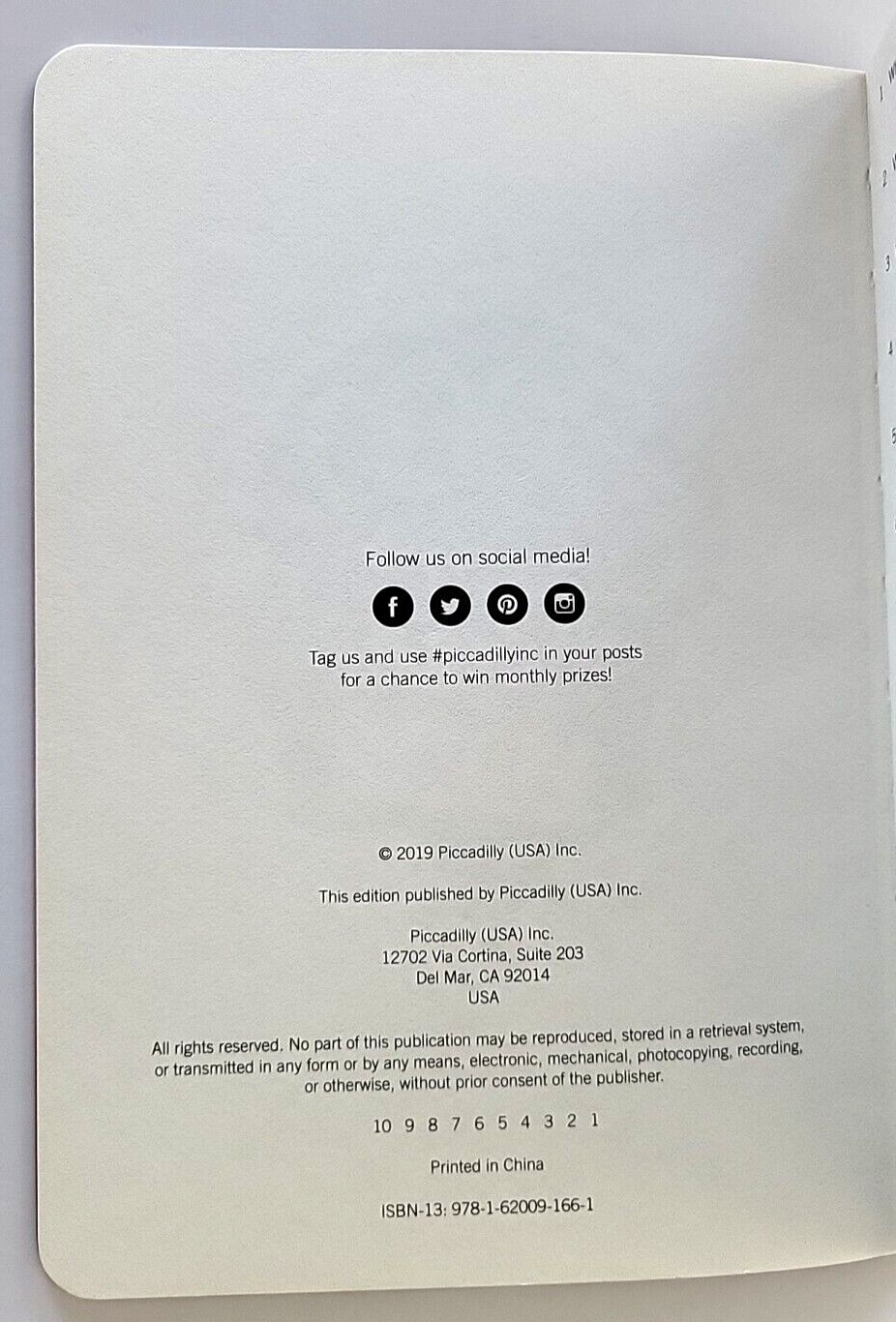 2000 Questions about Me 152 Pages Paperback
