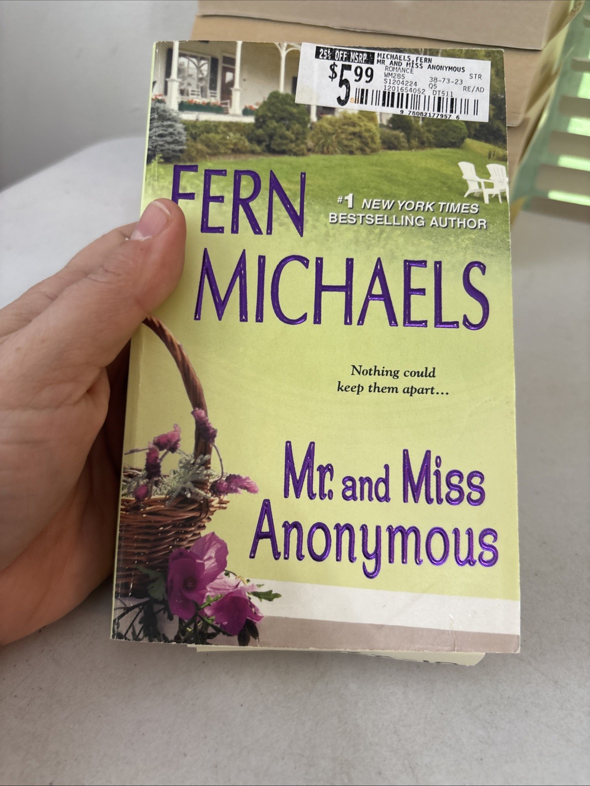 Lot of 10 – Fern Michaels – Mass Paperback Books – FREE SHIPPING