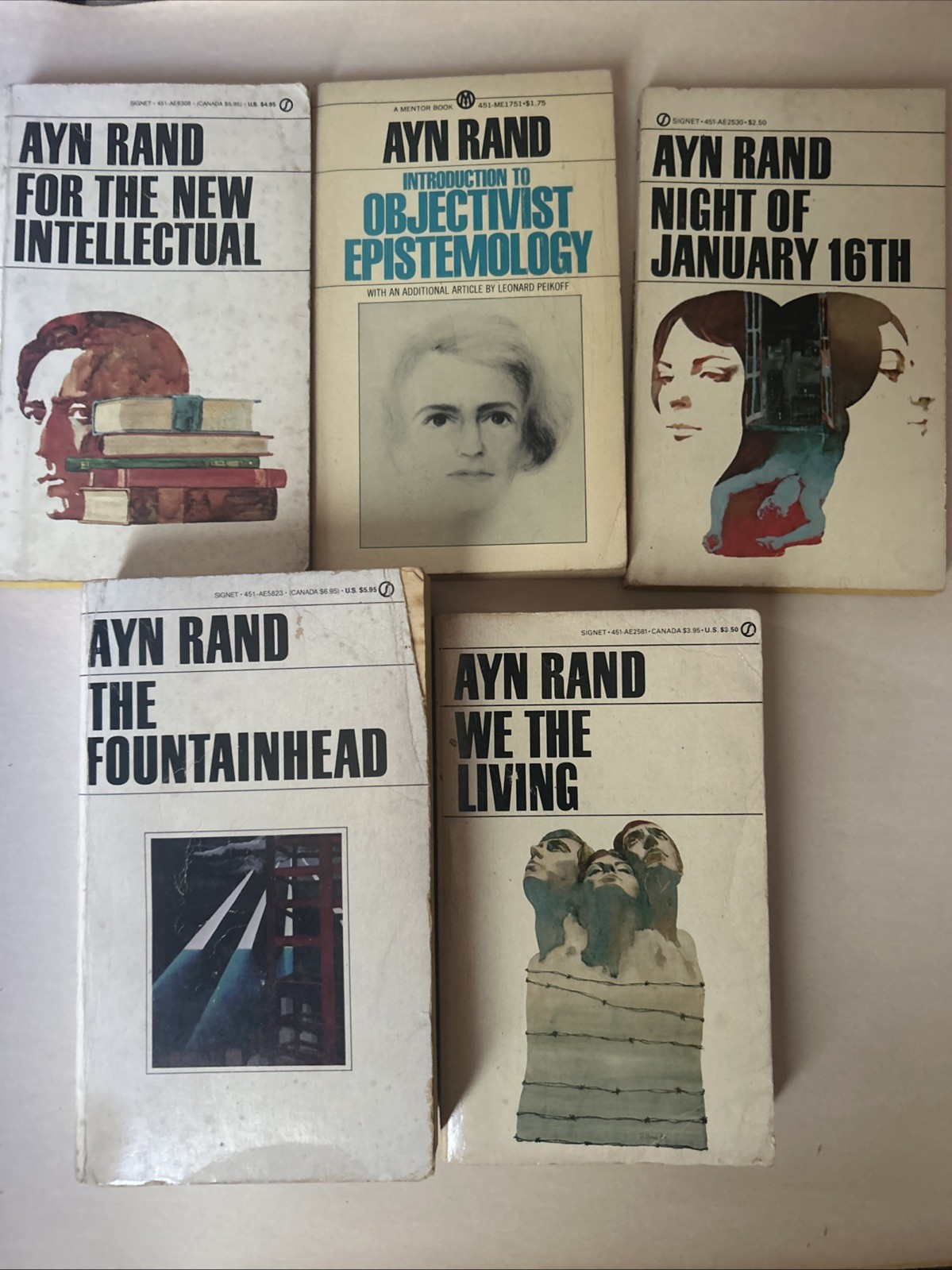 Lot of 5 Ayn Rand vintage Signet paperbacks : The Fountainhead