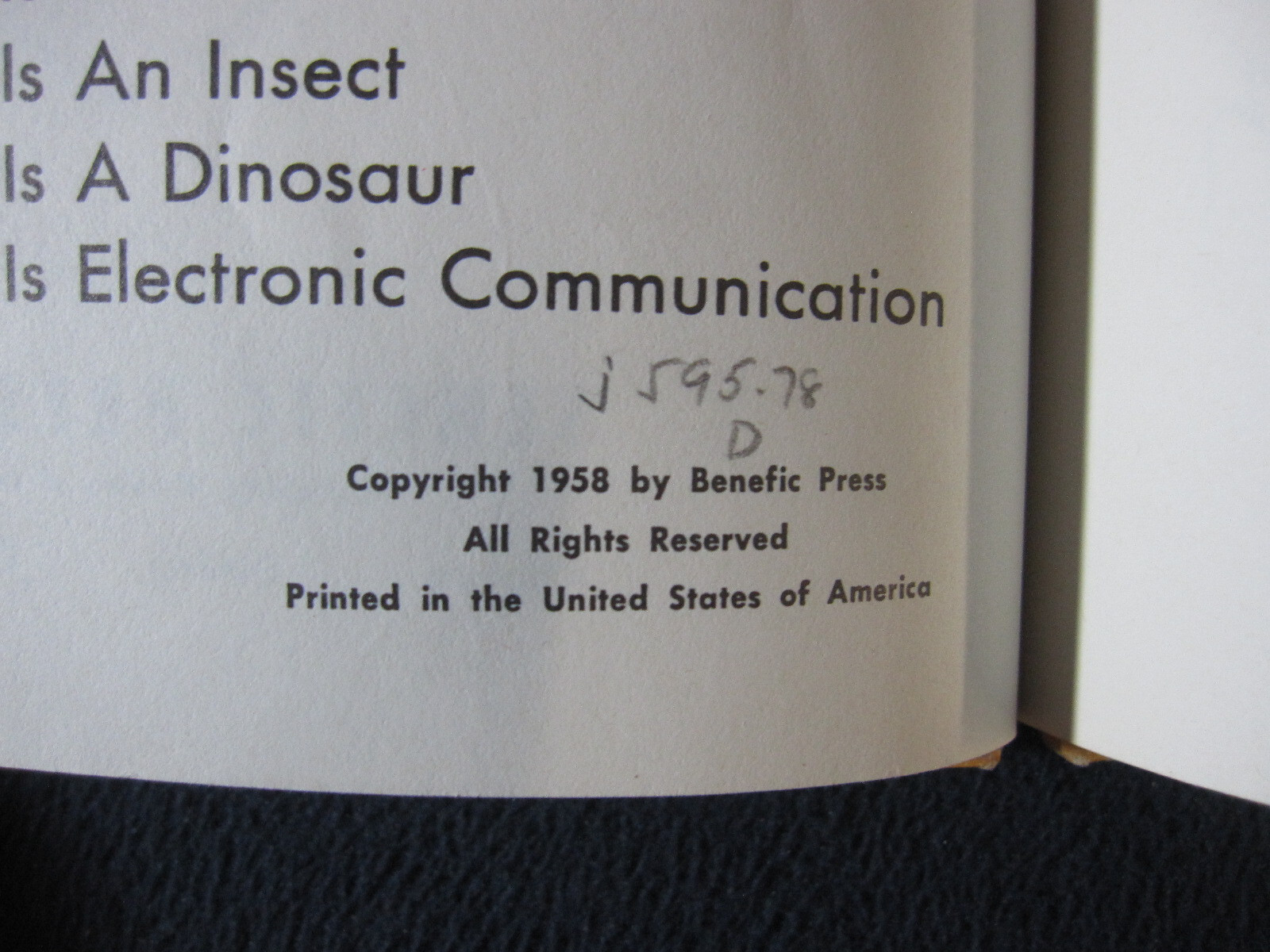 What is a Butterfly (The What is it series) Darby, Gene 1958