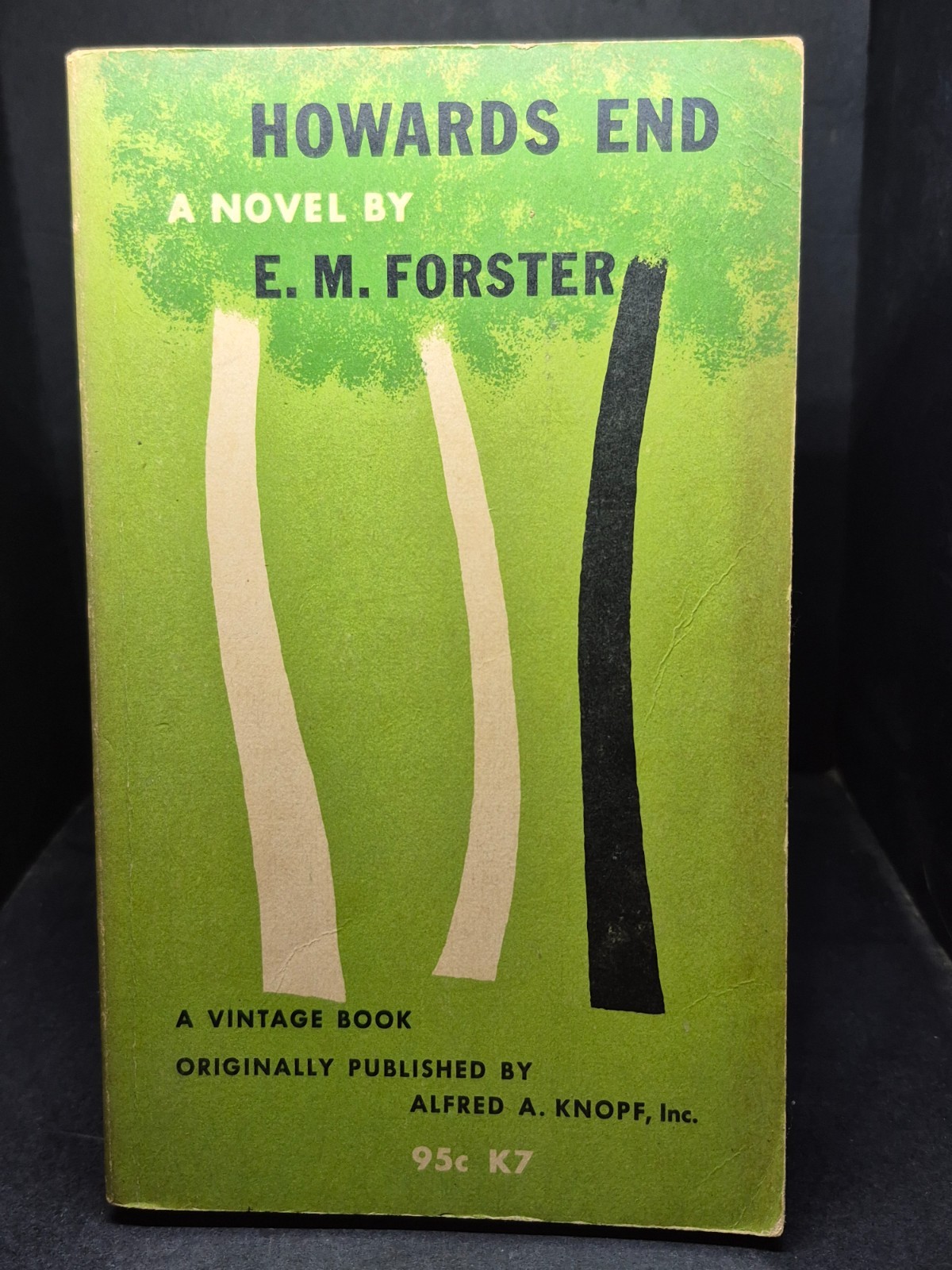 Howards End: E. M. Forster. Vintage Book (K7) 4th Printing. 1956