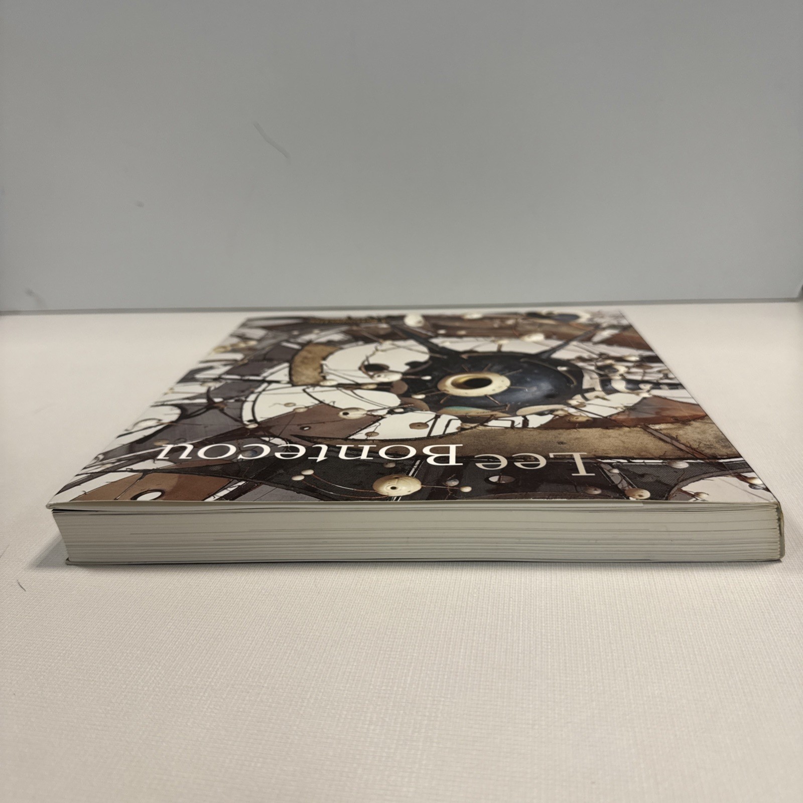 Lee Bontecou : A Retrospective [an exhibition catalogue] 2003 Softcover