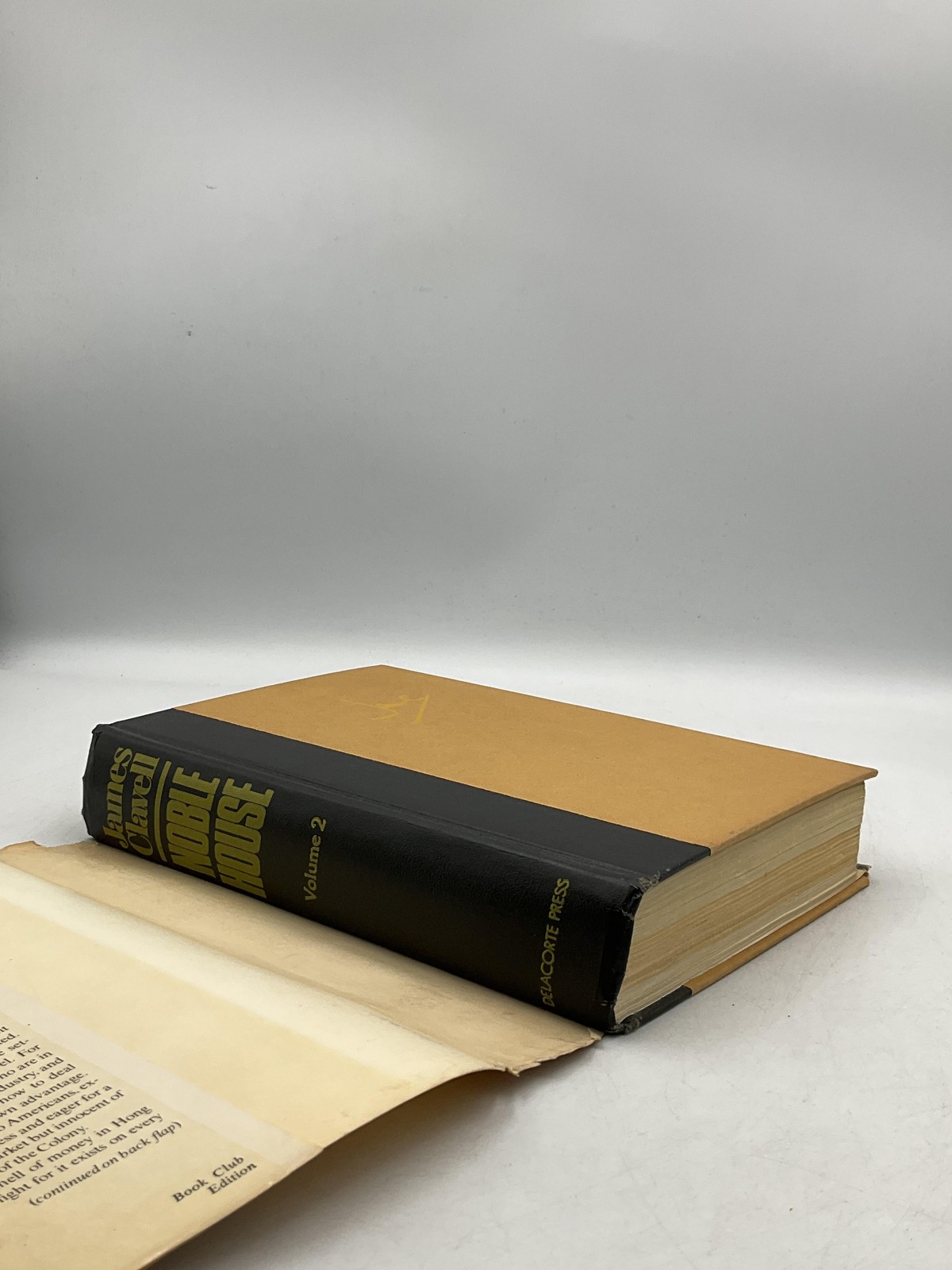 Noble House James Clavell 1981 Hardcover Delacorte Press Book Club Vols 1 & 2