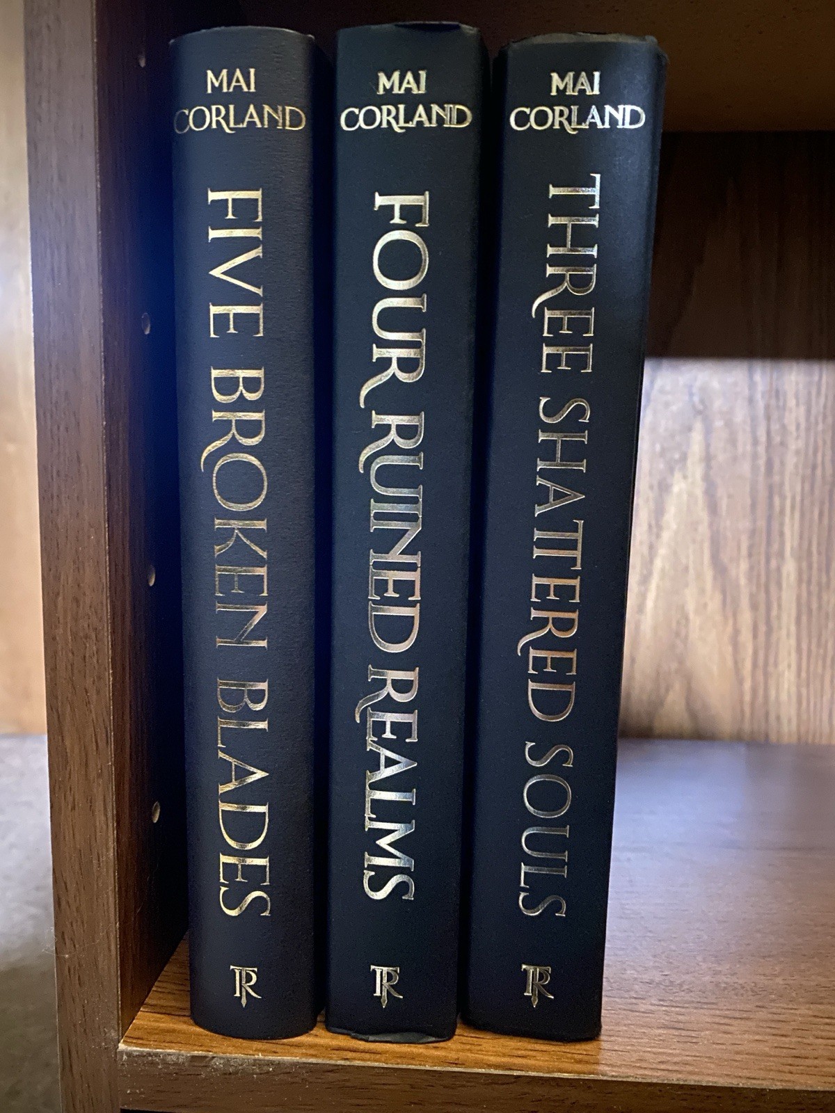 Broken Blades Deluxe Hardcover Set Mai Corland Sprayed Edges No Dust Jackets