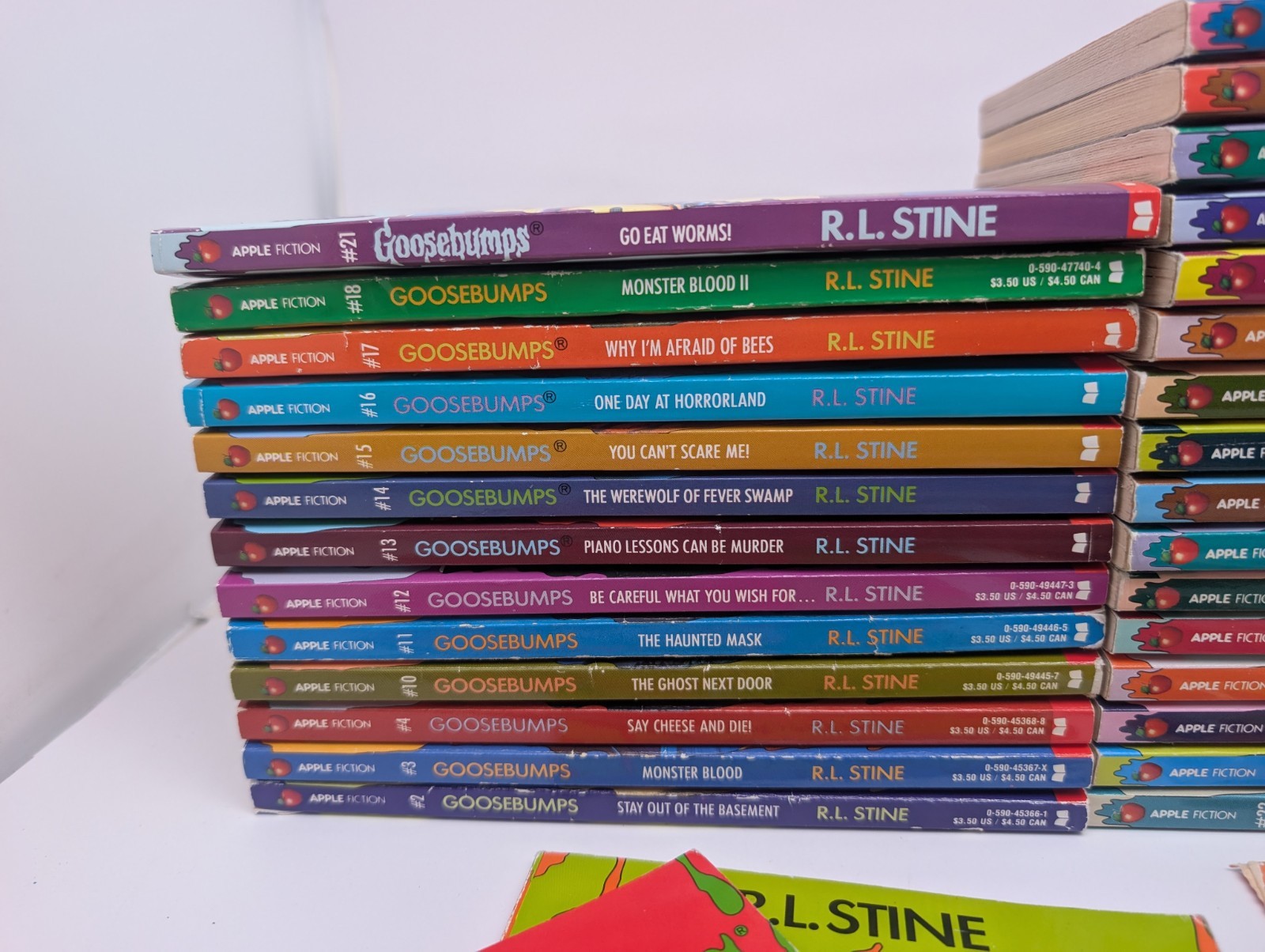 LOT OF 30: Vintage 90s RL Stine GOOSEBUMPS Books VG/EX All Different + Extras