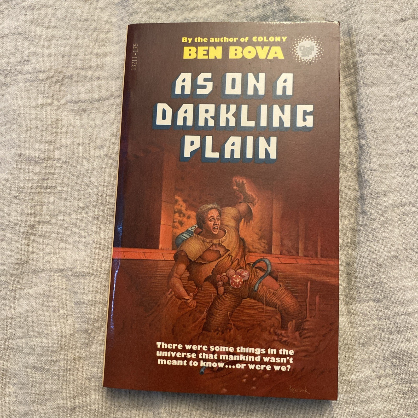 As on a Darkling Plain by Ben Bova 1978 Dell 1st Print Paperback Sci-Fi Horror