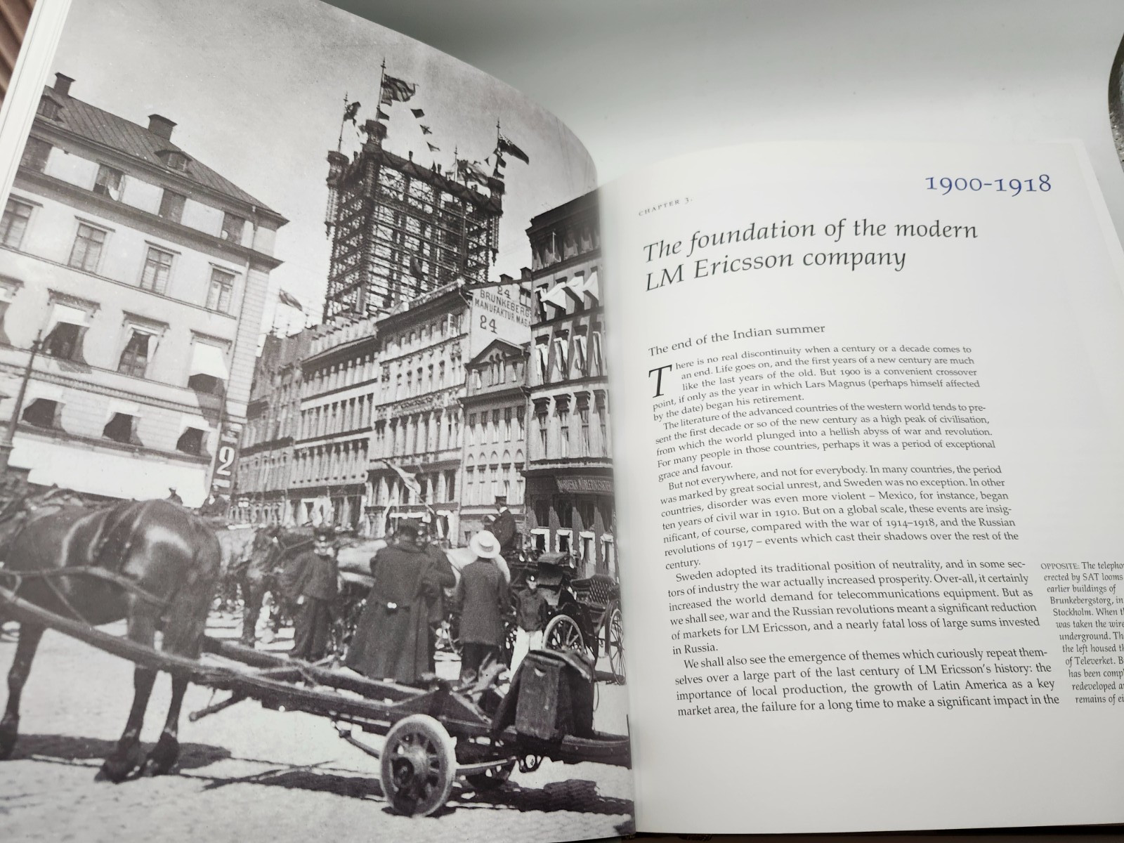 The Ericsson Chronicle: 125 Years in Telecommunications by John Meurling HCDJ