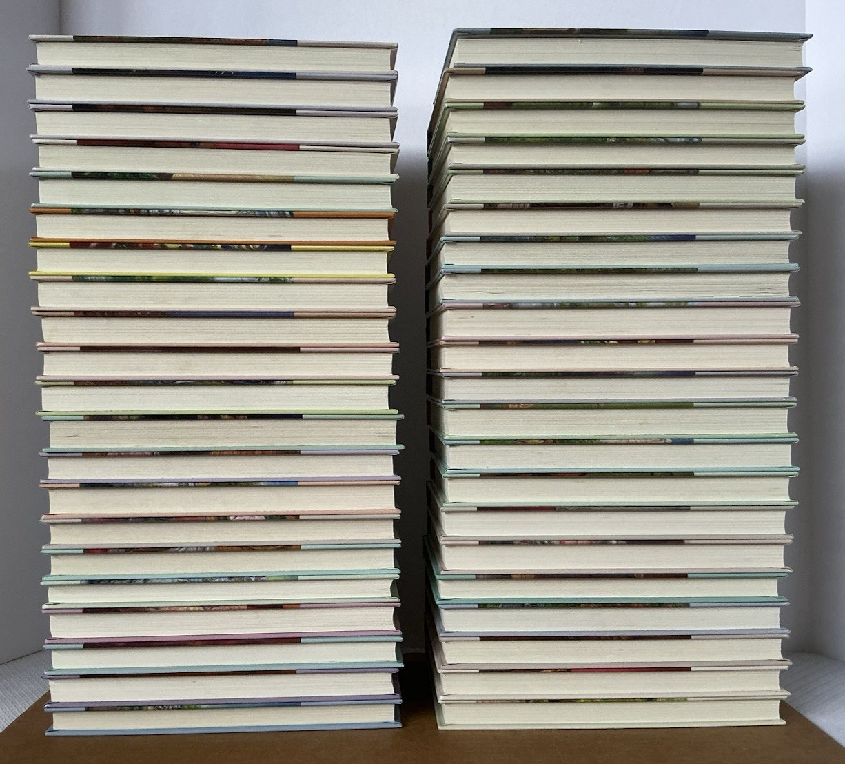 Tales From Grace Chapel Inn (Guideposts) Hardcover Lot Of 42 Almost Complete VGC
