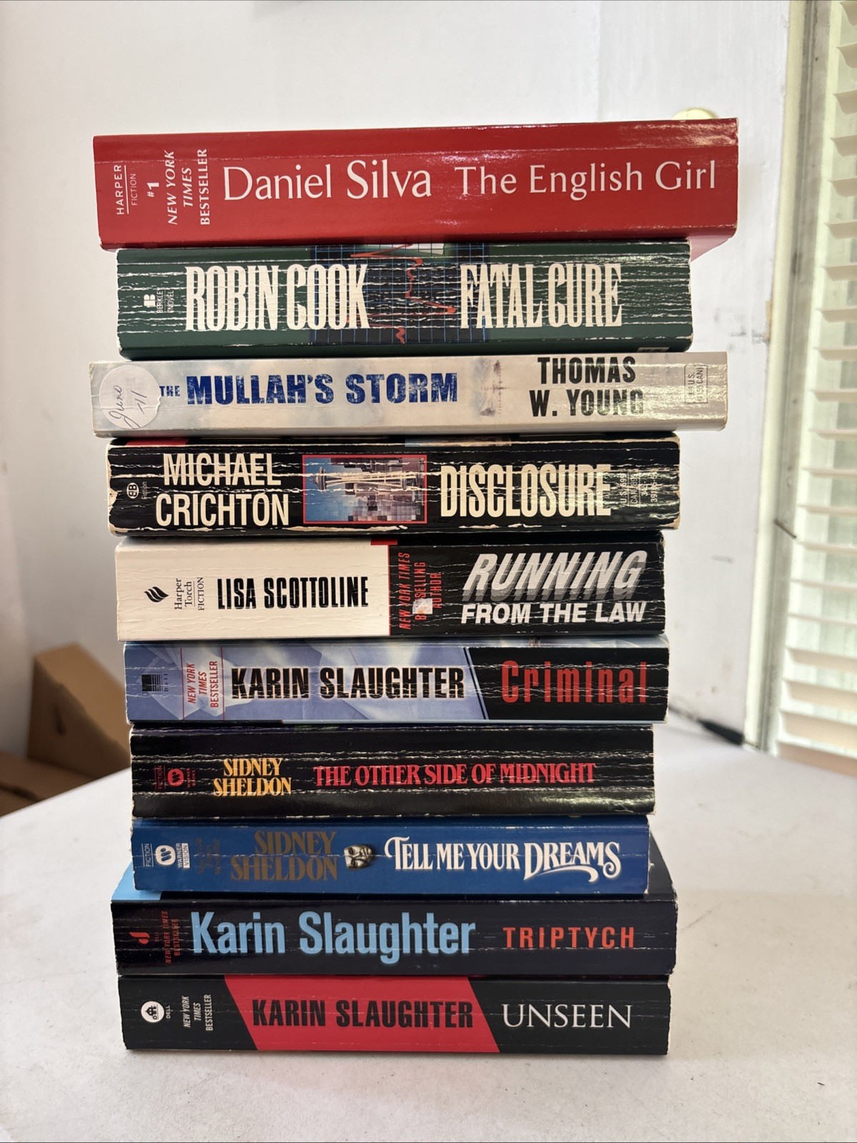 Lot of 10 – Mystery and Thrillers – Mixed Authors – FREE SHIPPING