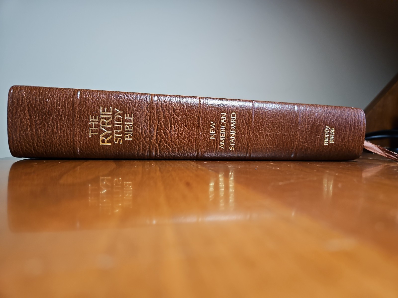 Ryrie Study Bible NASB Brown Leather 1978 Moody Press Charles C Ryrie Gold Edge