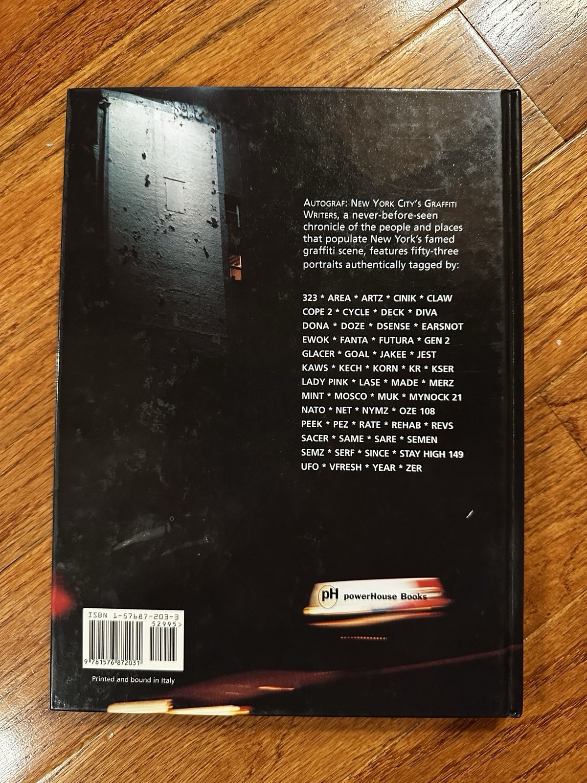AUTOGRAF New York City’s Graffiti Writers- Sutherland/Revs- 1st Ed HC 2004- NM/M