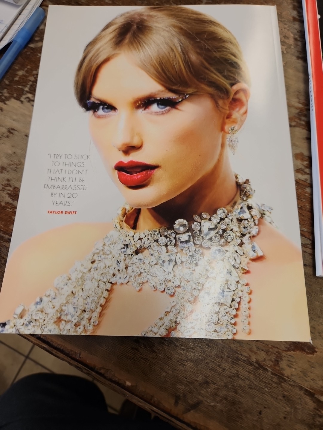 TAYLOR SWIFT STYLE ALBUM Fall 2023 Pop Icons Magazine 100+ Photos LIKE NEW
