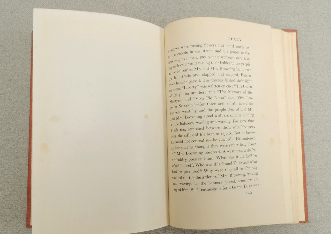 FLUSH: A biography ~ Virginia Woolf ~ Vintage 1933 HC 1st Edition Later Print