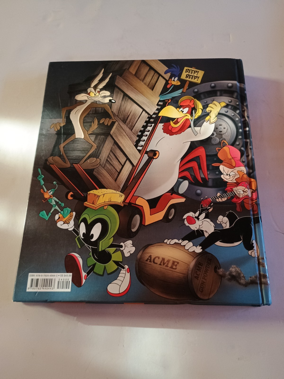 Looney Tunes Treasury (Warner Bros. 100th Anniversary) by Andrew Farago Hardcove
