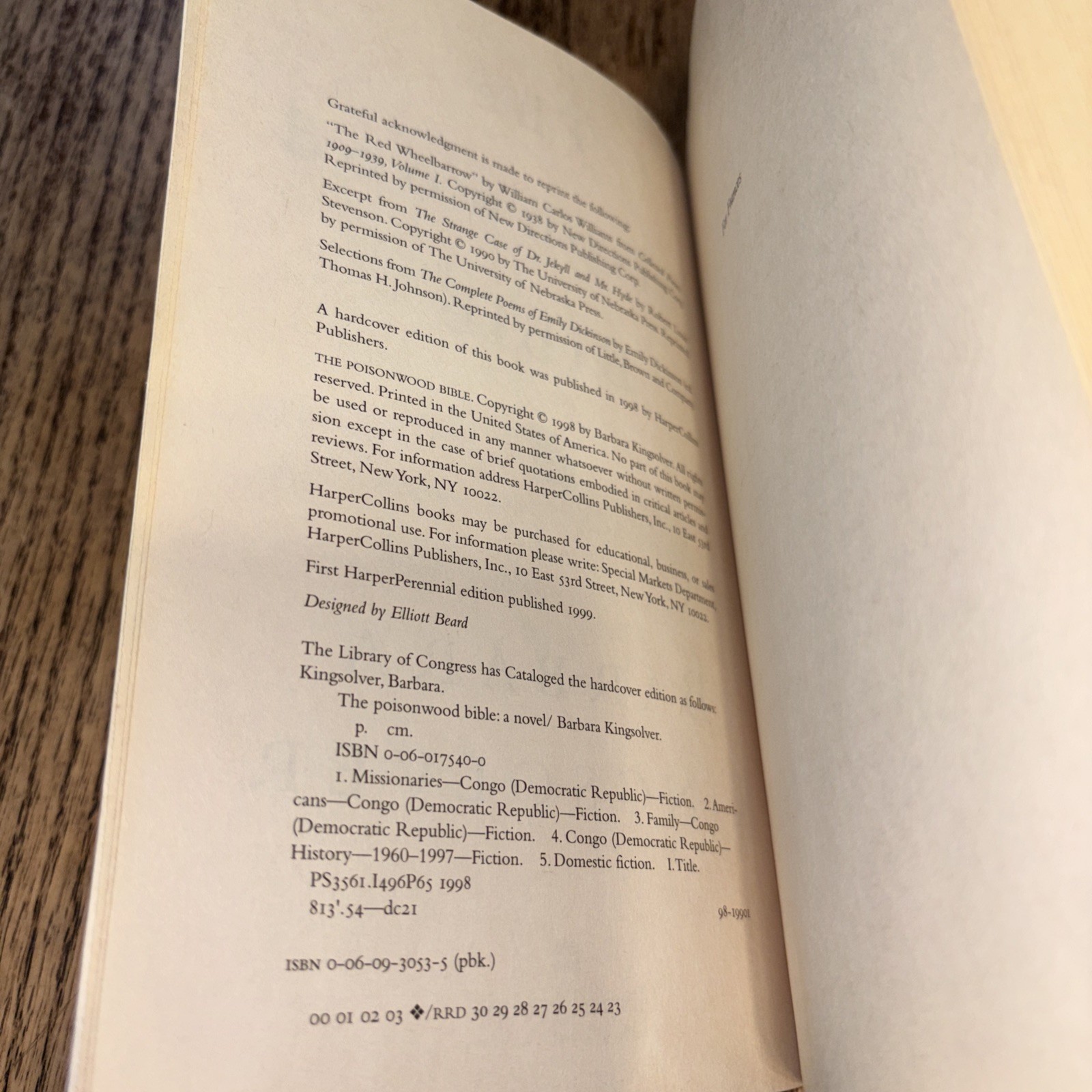 Poisonwood Bible by Barbara Kingsolver (1999, Trade Paperback)
