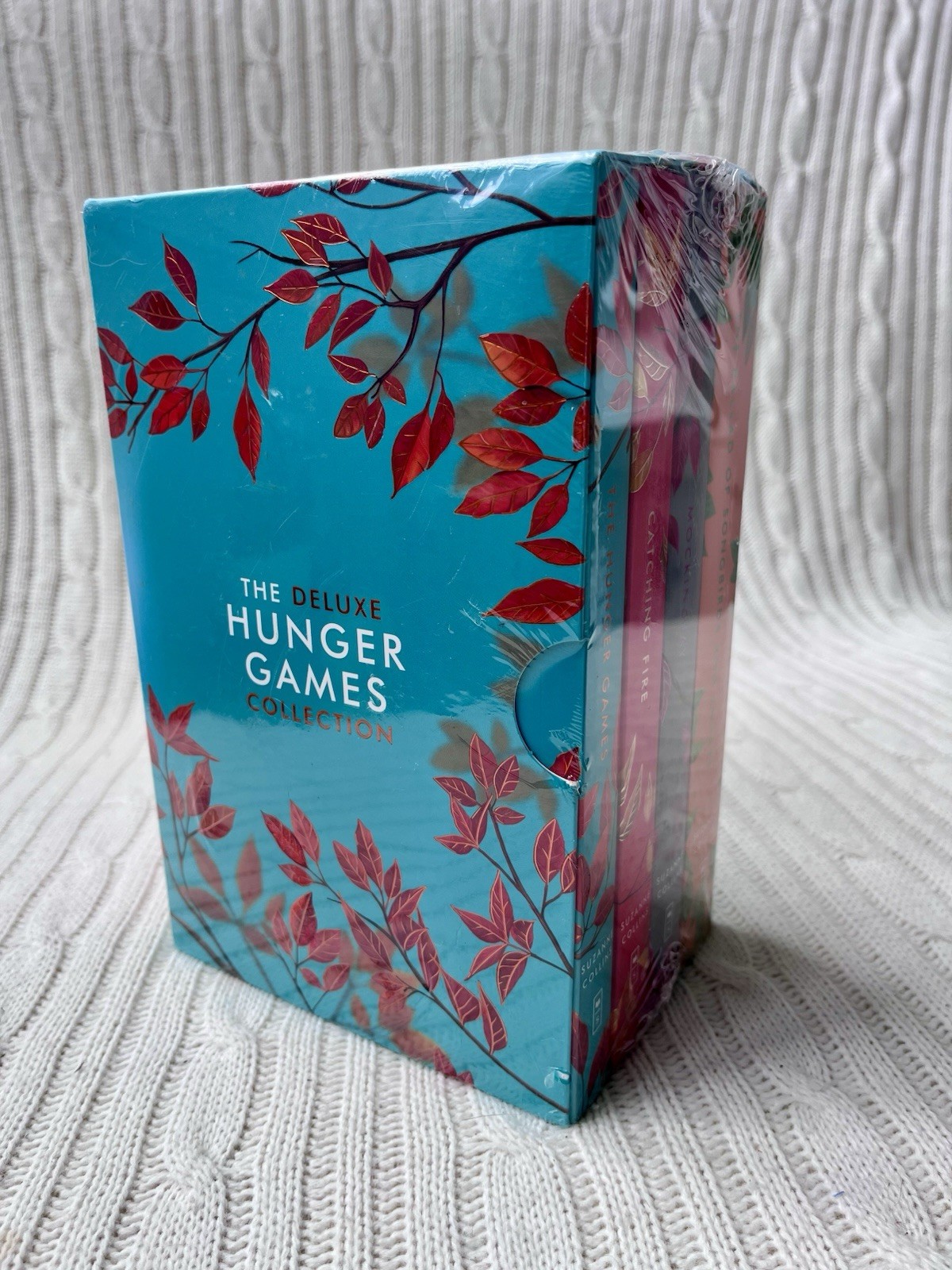 SEALED Deluxe Hunger Games Collection by Suzanne Collins 4 Book Set BRAND NEW