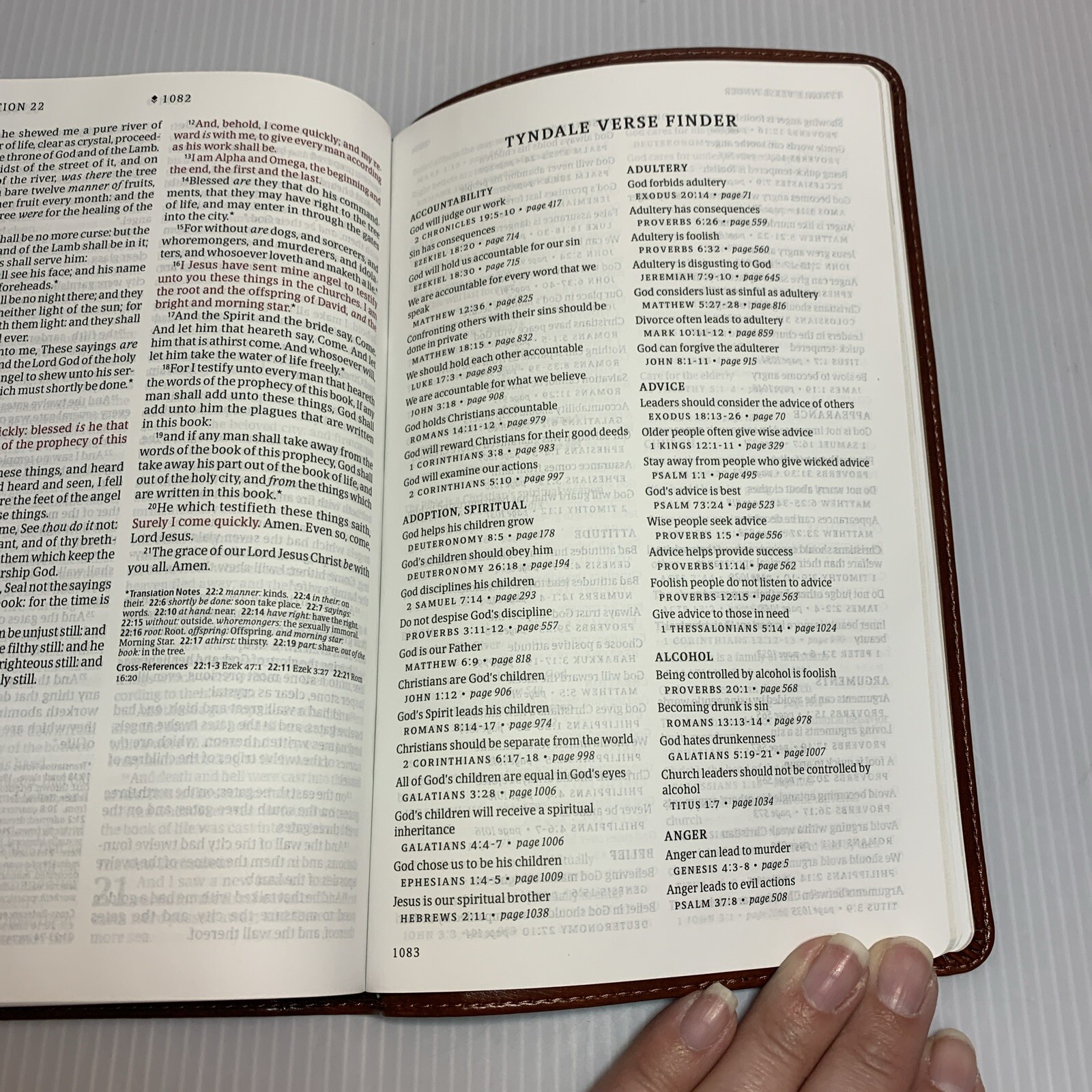 KJV Thinline Reference Bible, Filament-Enabled Edition, Red Letter, LeatherLike