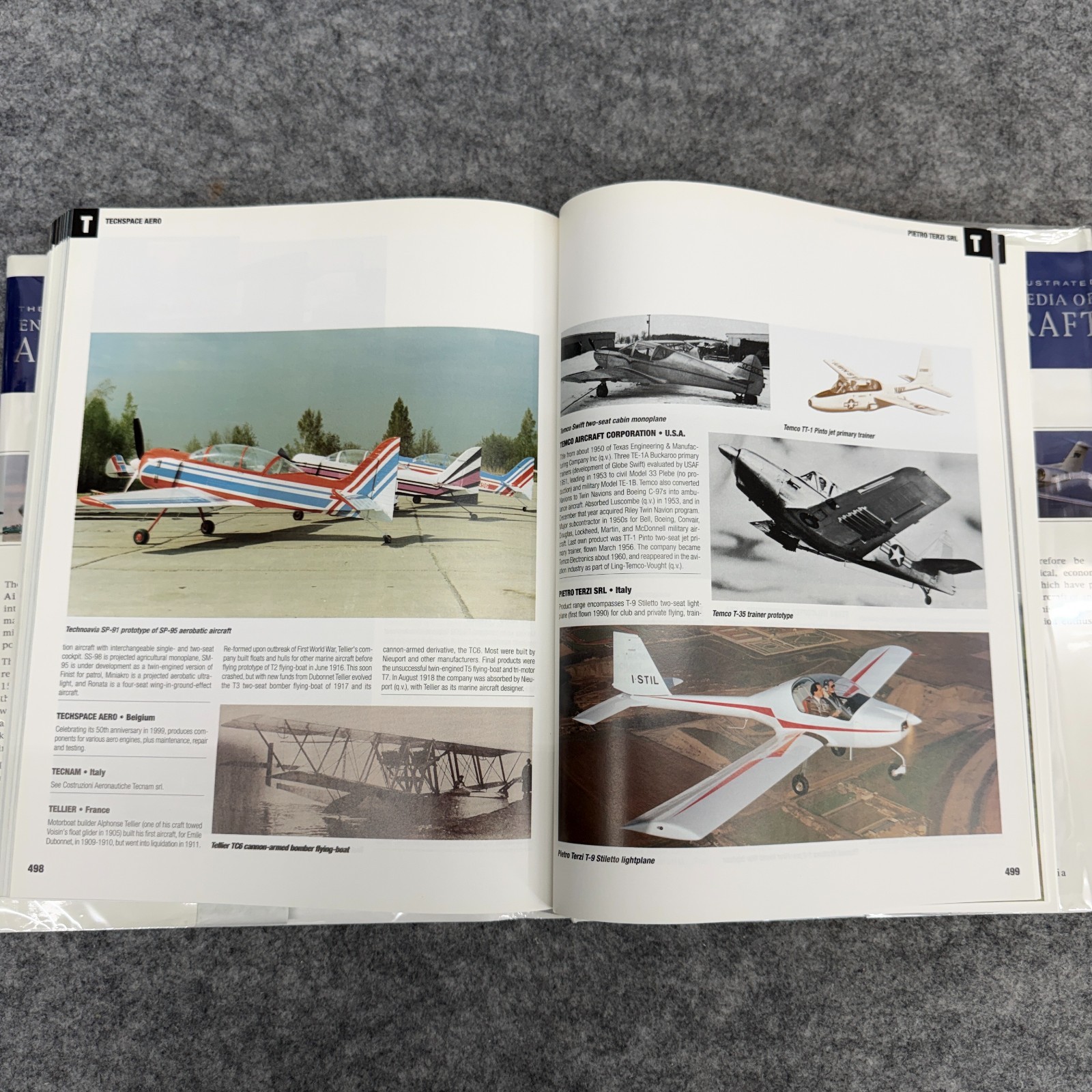 The New Illustrated Encyclopedia of Aircraft David Mondey Michael Taylor HC DJ