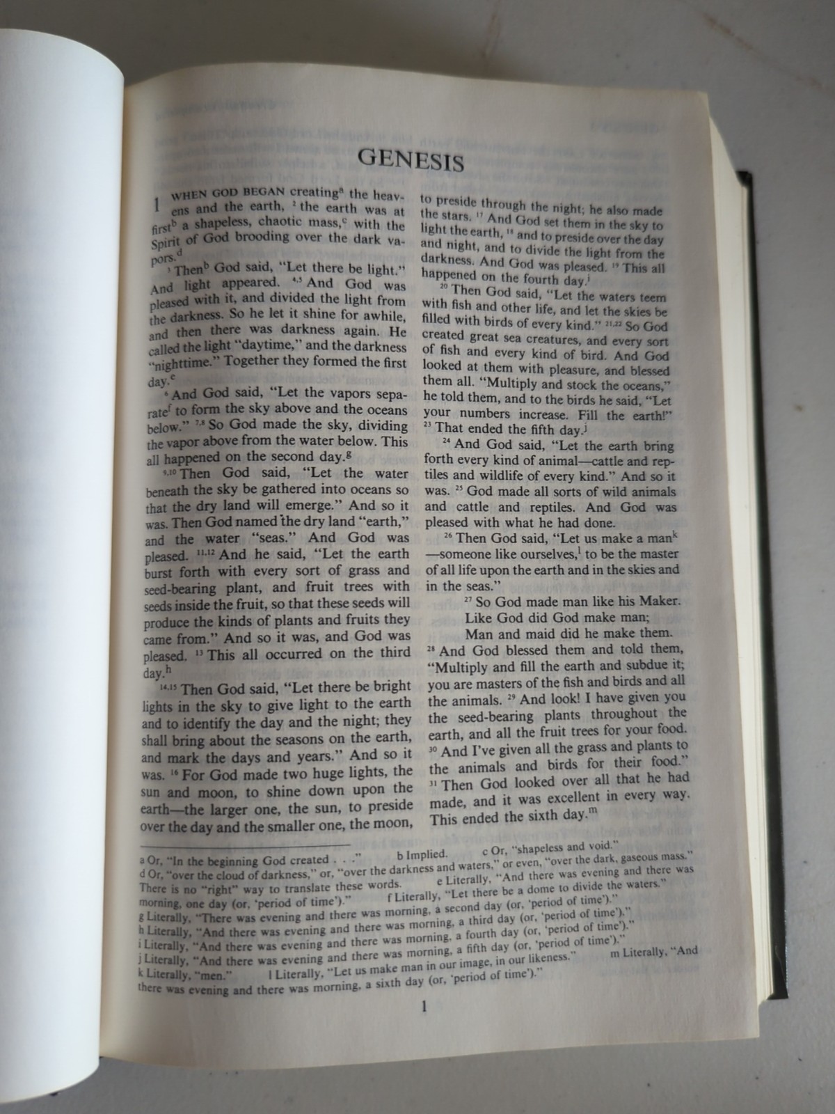 The Living Bible Paraphrased Tyndale First (1971) Edition Leatherette HC