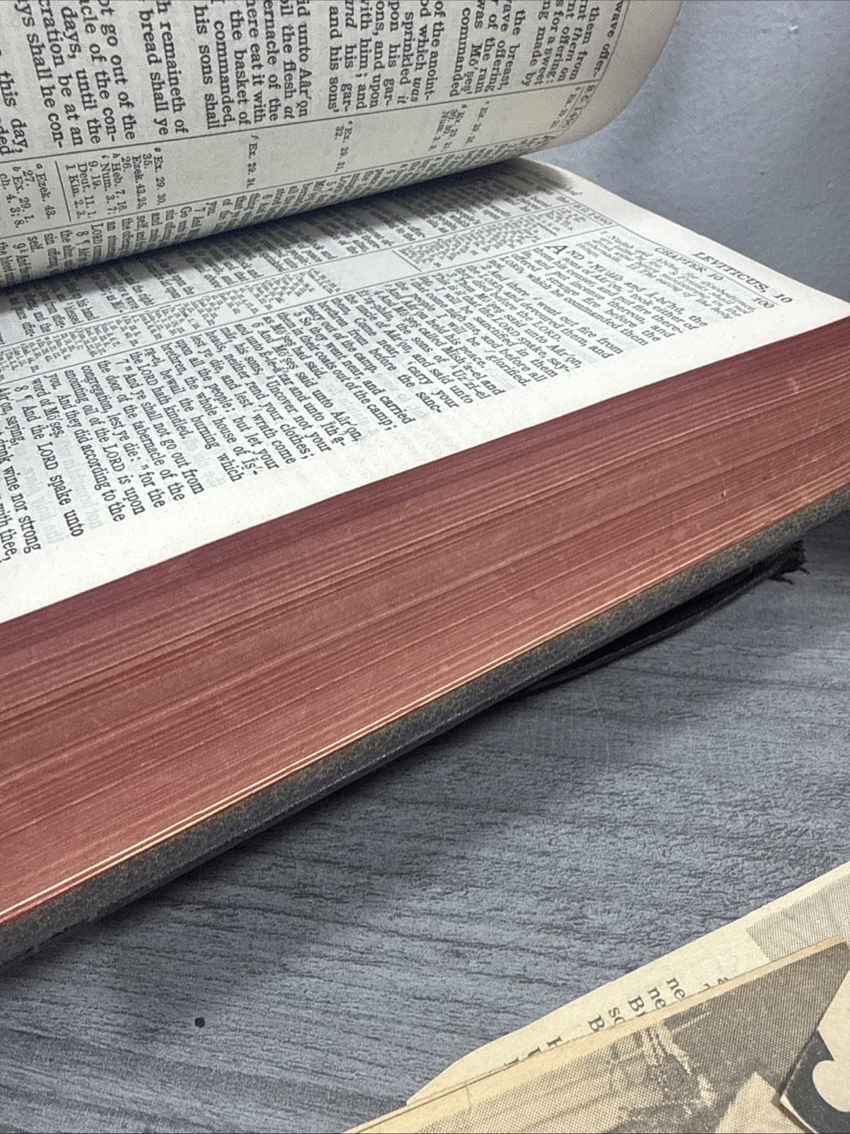 Bibles Mixed Lot VTG Antiques Old Worn 1929 RSV ASV References Gold Edge