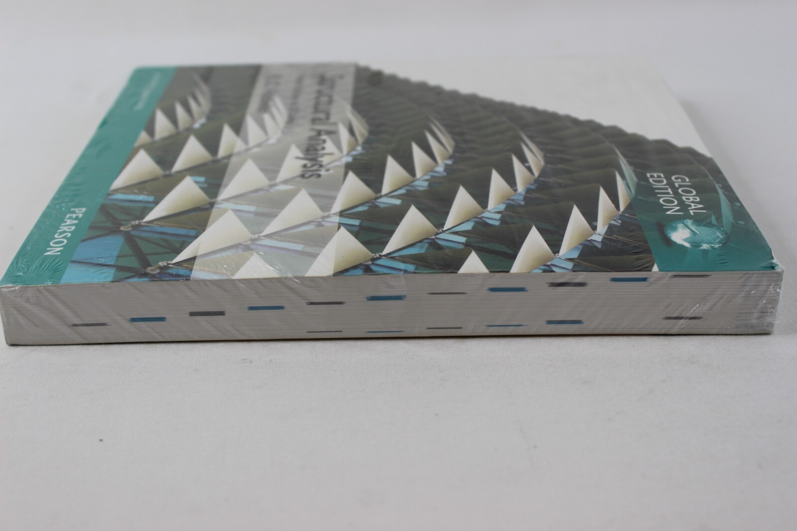 Structural Analysis 9th Edition in SI Unites Global Edition R.C. Hibbeler New