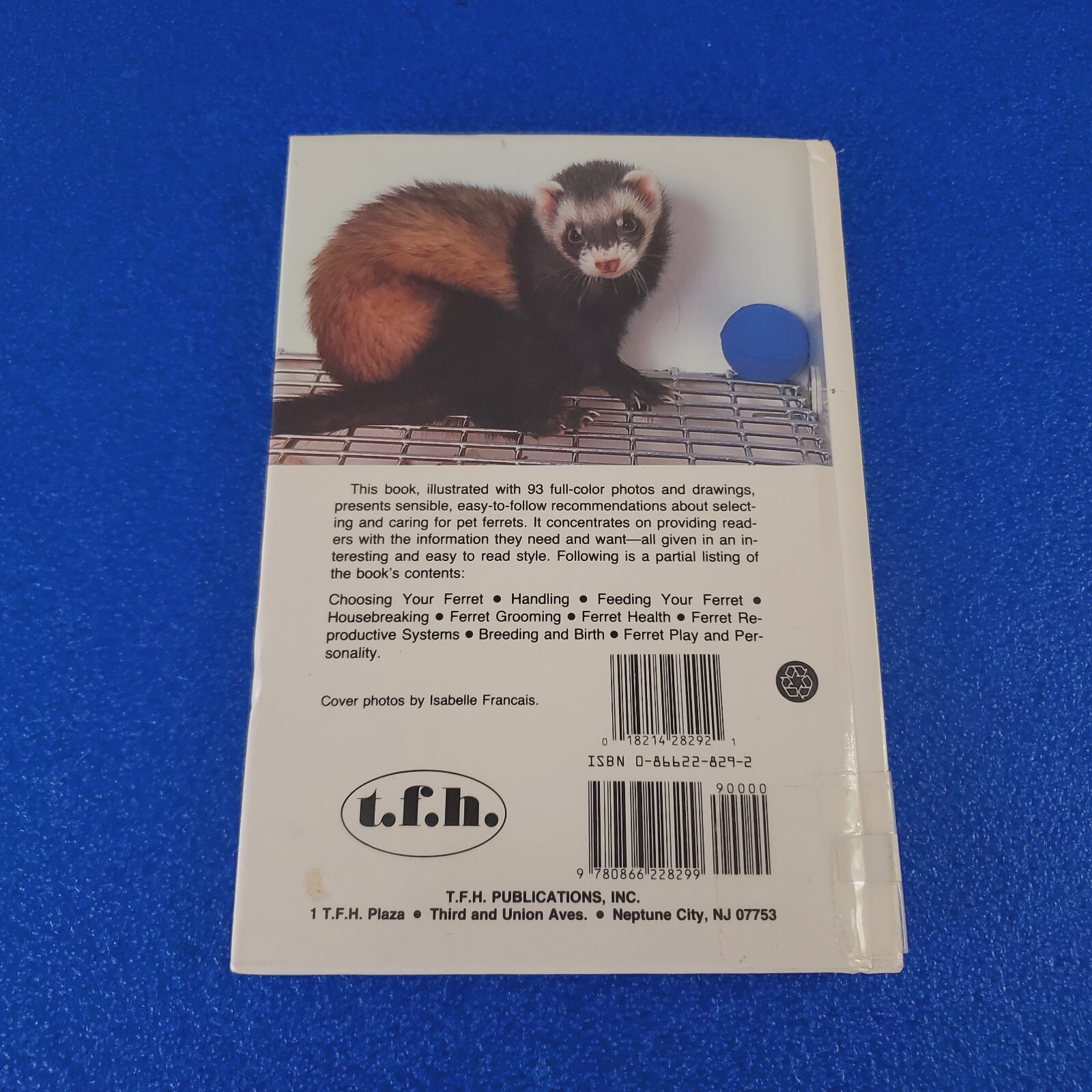 FERETS HARDCOVER 128 PAGES OVER 90 FULL-COLOR ILLUSTRATIONS FREE SHIPPING