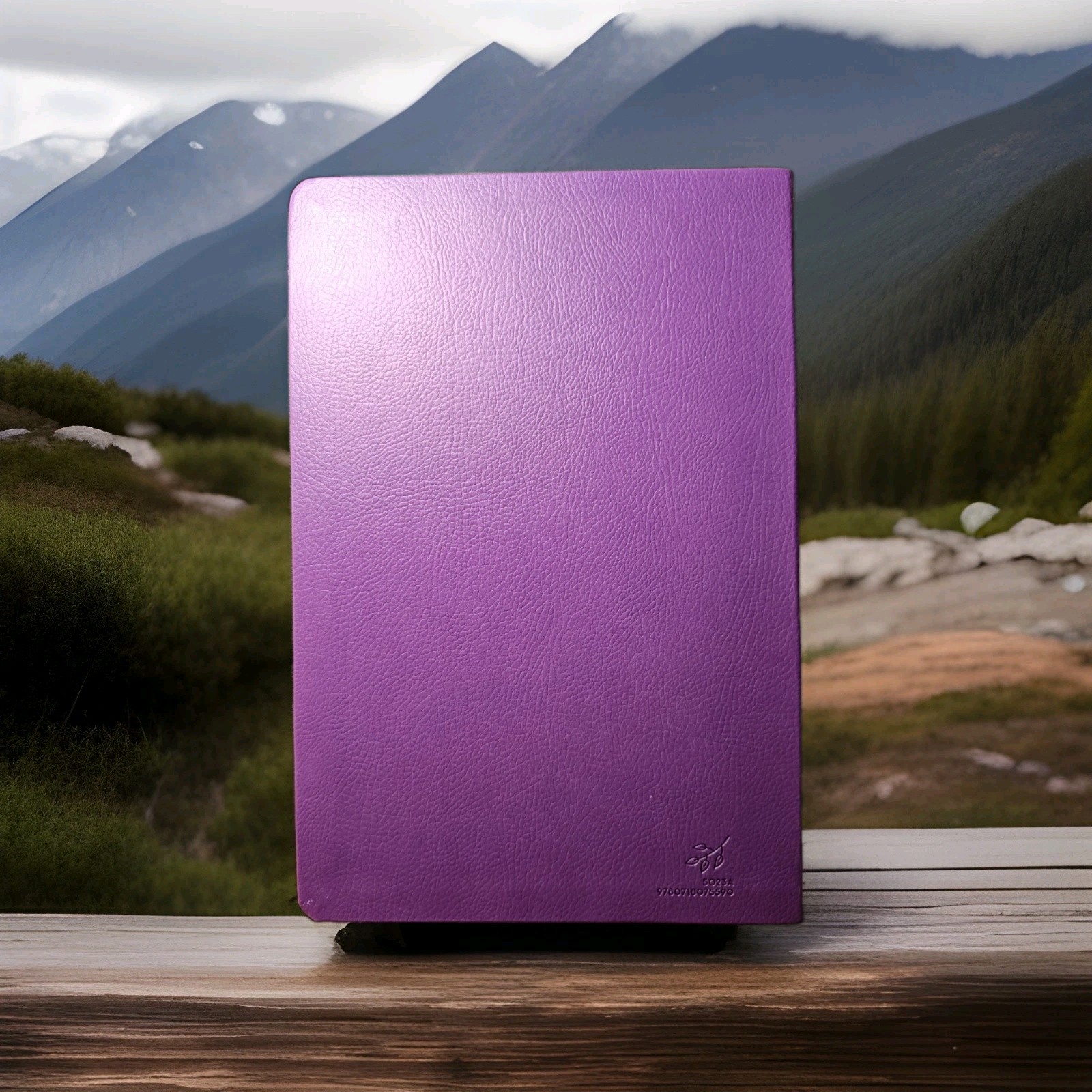 NKJV Value Thinline Bible Red Letter Edition, Large Print, Purple, Thomas Nelson