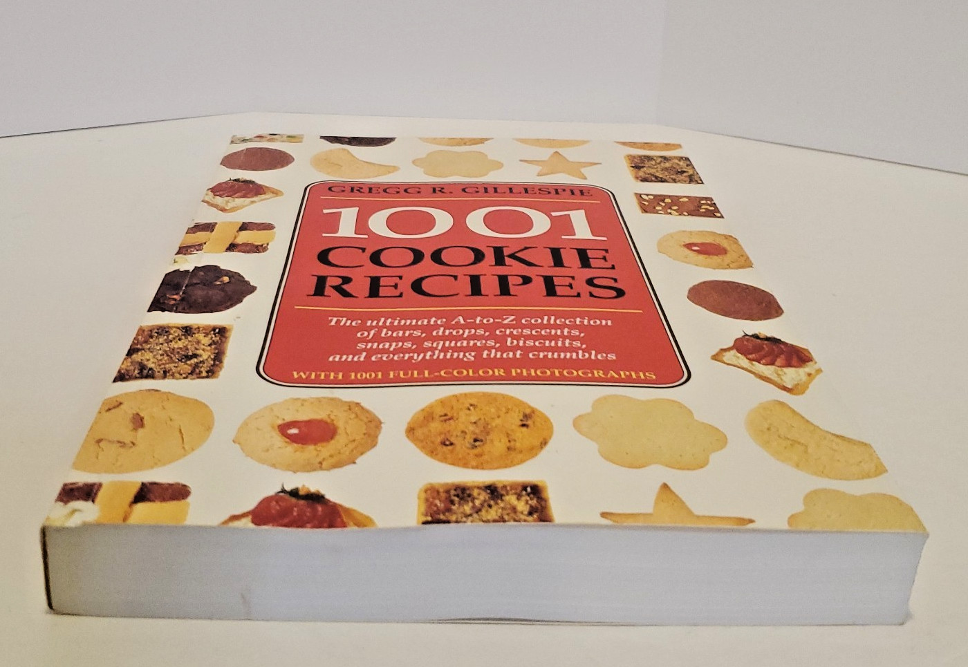 Vtg 1001 Cookie Recipes by Gregg R Gillespie and Food Writer’s Favorites Cookies