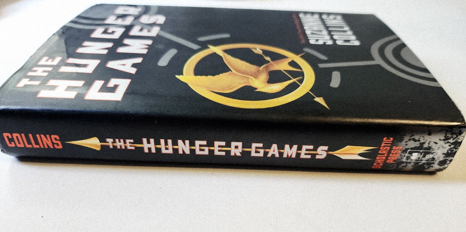 Hunger Games (Hunger Games, Book One) by Suzanne Collins 2008 HC DJ 1st edition