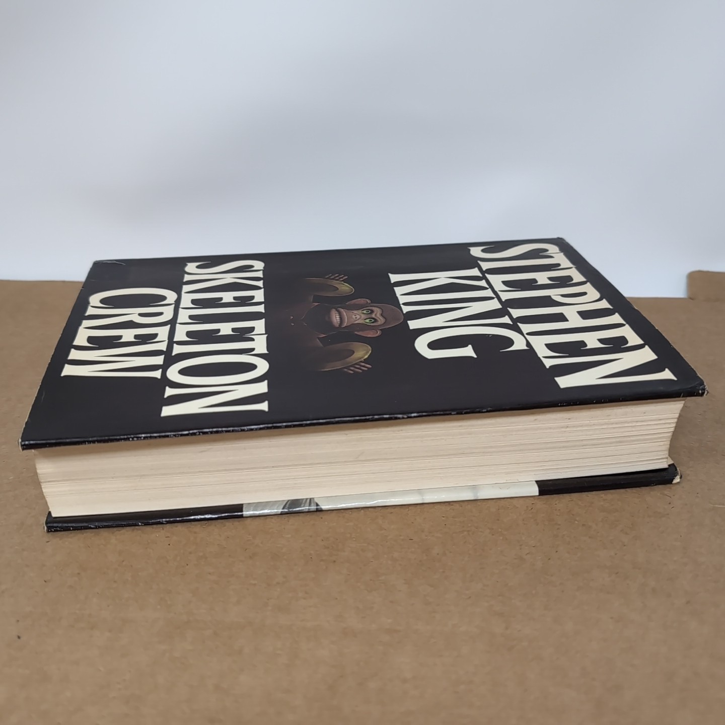 STEPHEN KING SKELETON CREW HARD COVER 1ST EDITION $18.95 First Edition