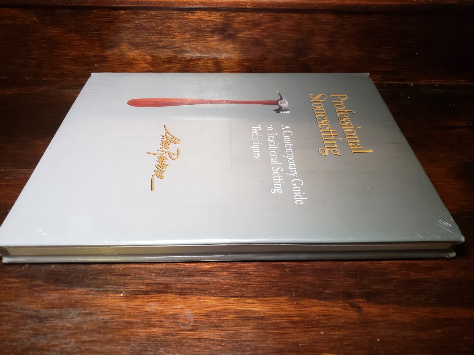 Professional Stonesetting by Alan Revere, Pre Owned In Exellent Condition.