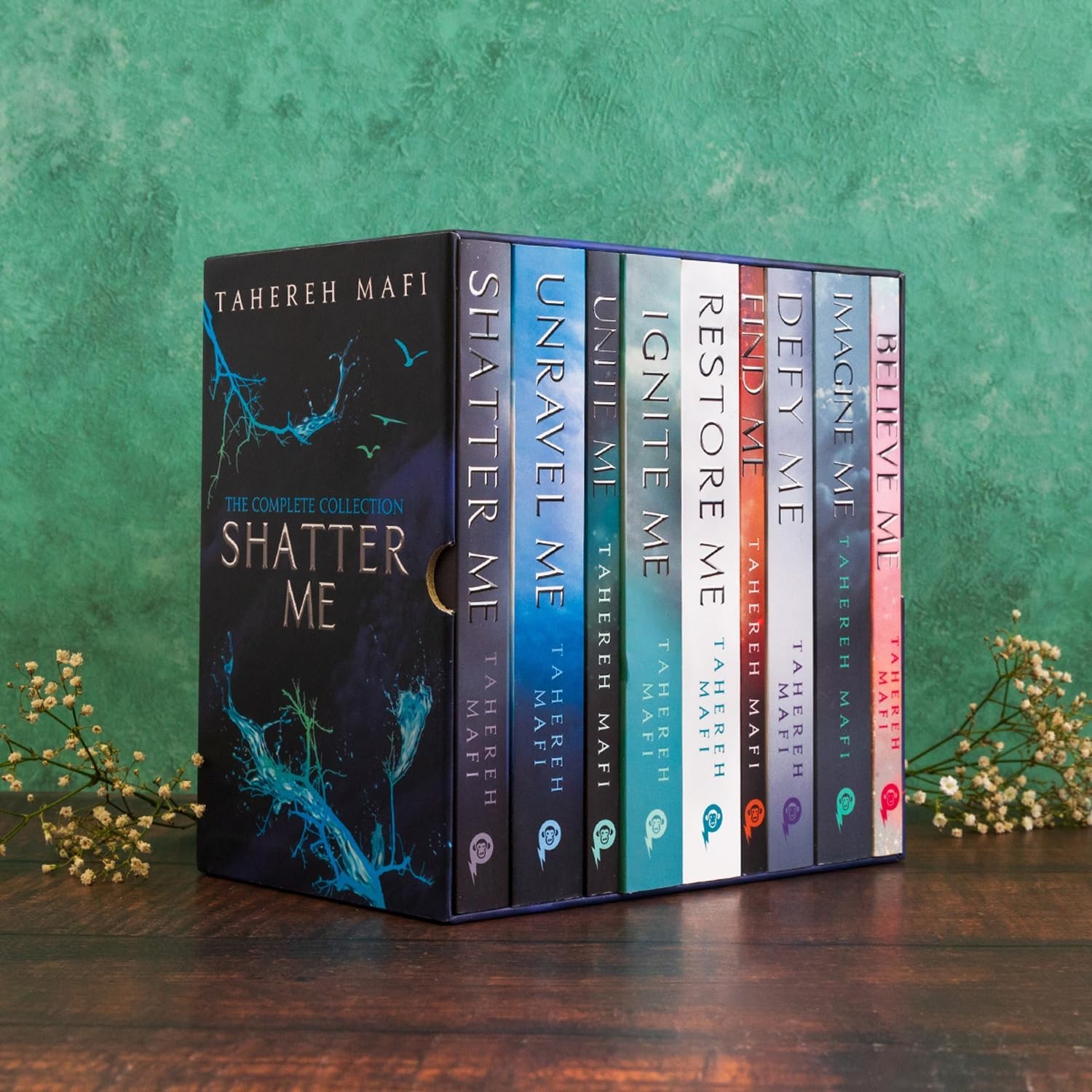 SHATTER ME THE COMPLETE COLLECTION 9 VOLUMES