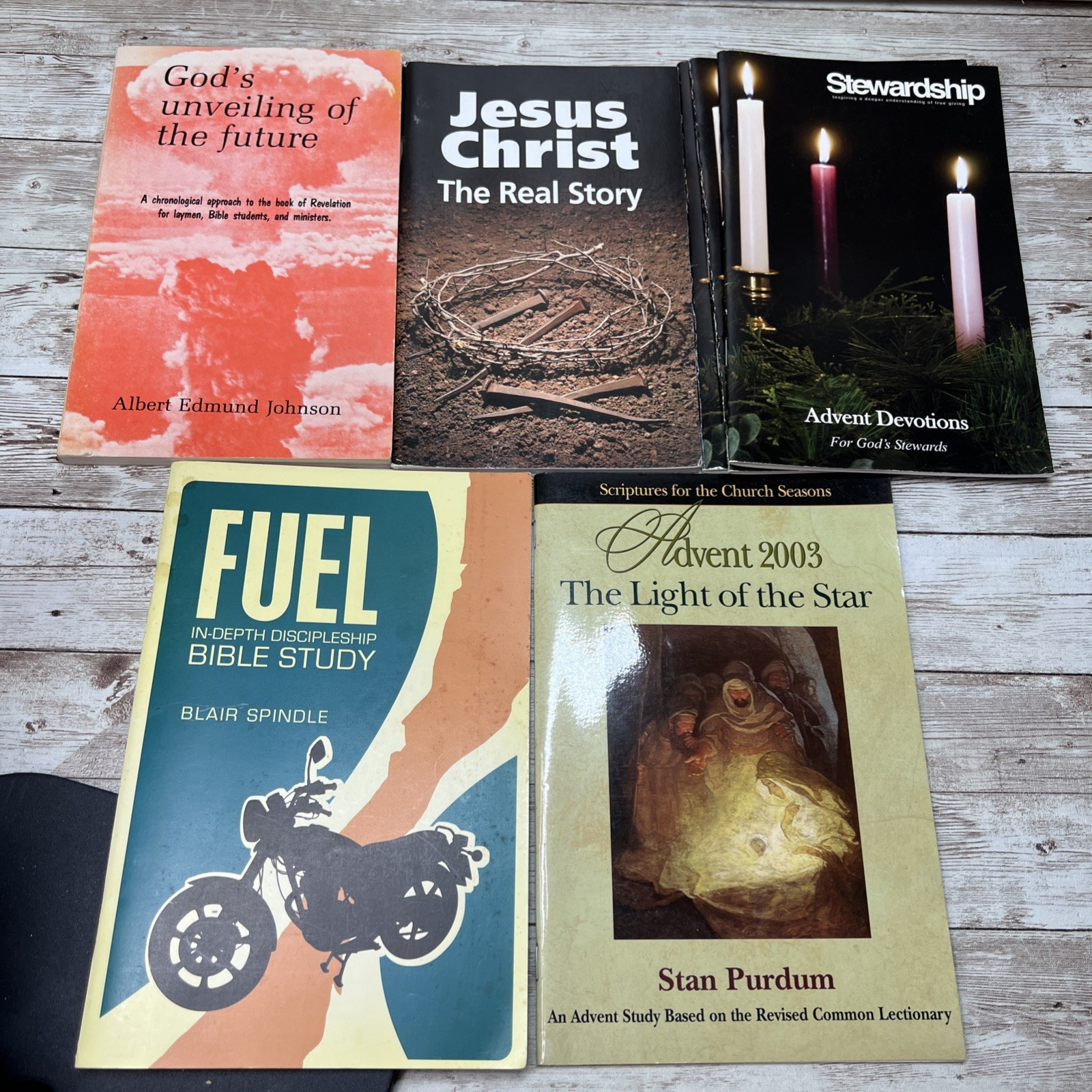 Lot of 36 Christian Bible Jesus Related Booklets/Pamplets Vintage 6lbs