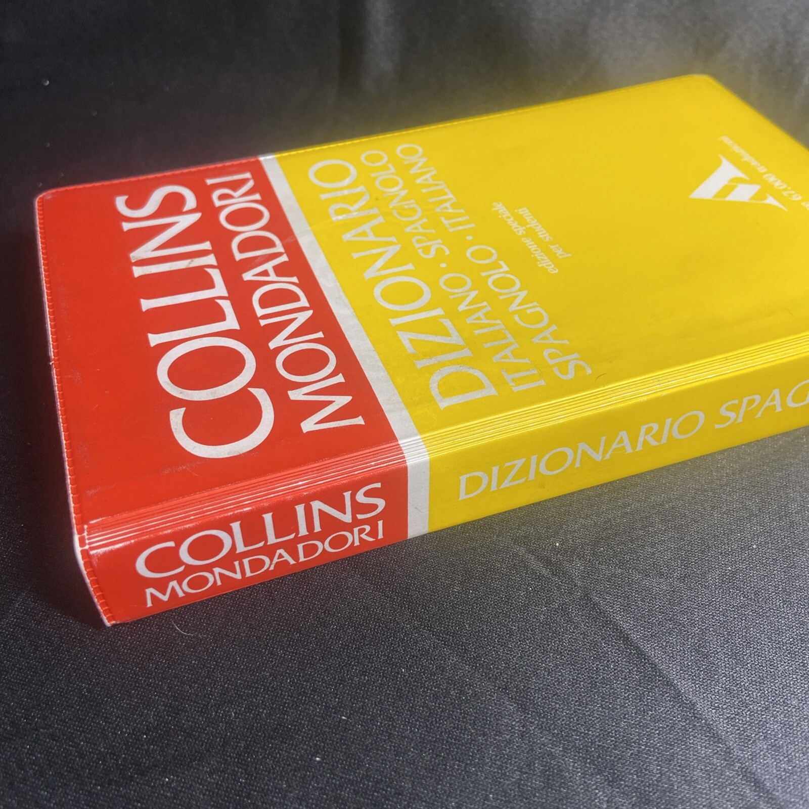 Collins Mondadori Italian Dictionary Paperback Water Resistant Cover Travel