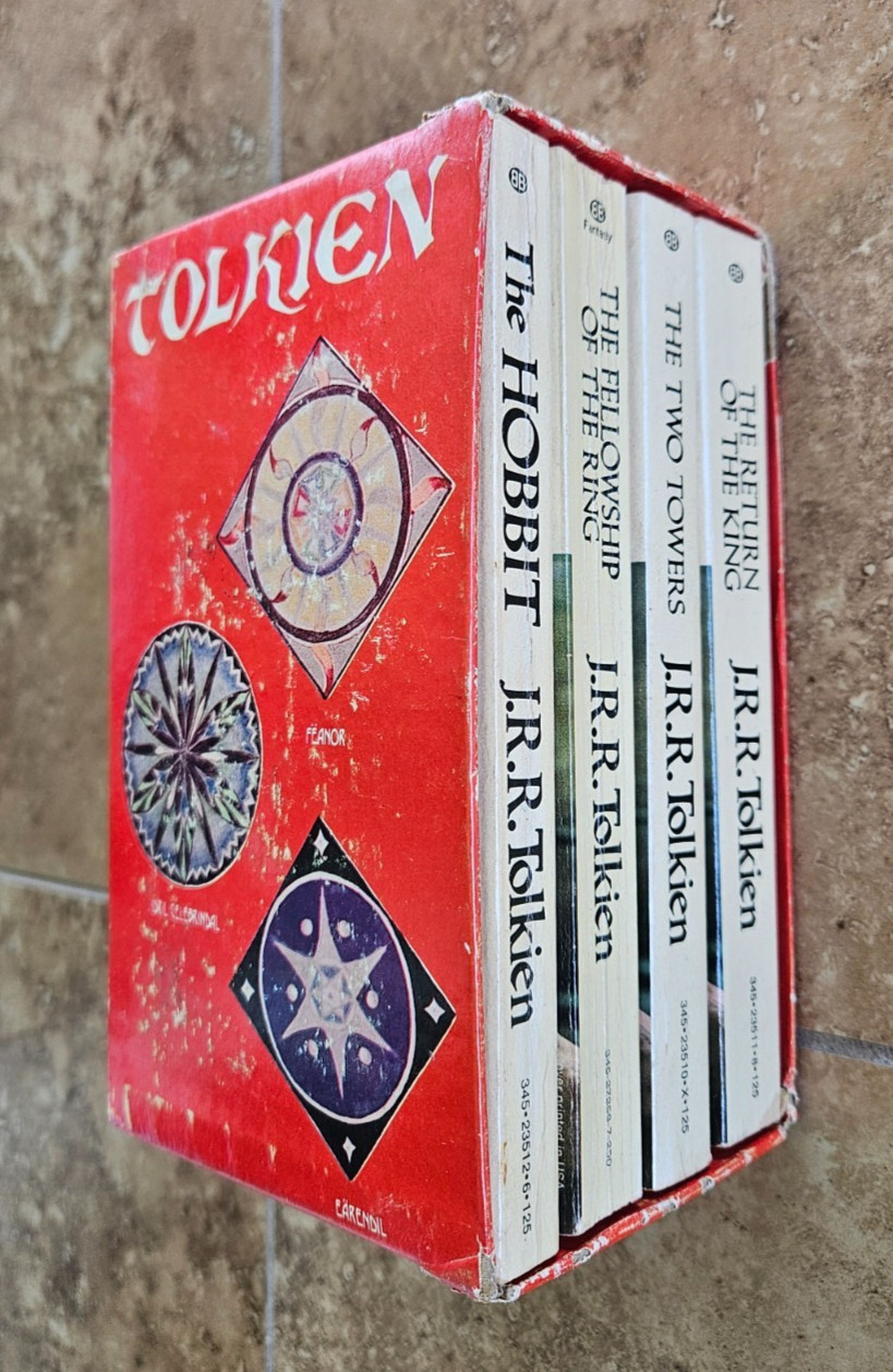 J.R.R. TOLKIEN Complete Series Set LORD OF THE RINGS Red Box Set 1973 VINTAGE
