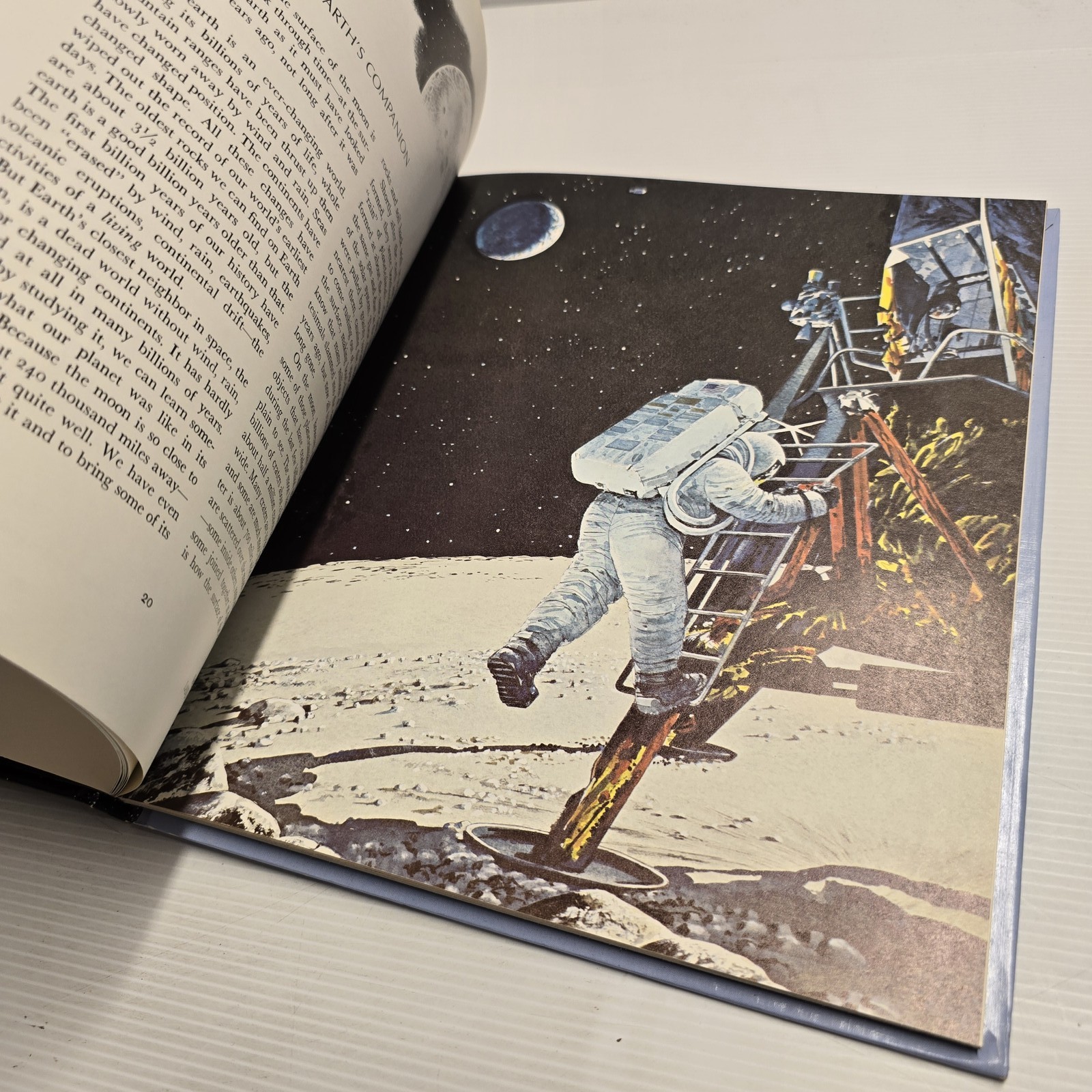 Album of Astronomy by Tom McGowen 1979 Rand McNally Hardcover Vintage Book