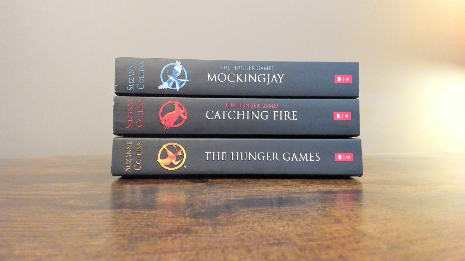 The Hunger Games Trilogy Boxset by Suzanne Collins: Used – GOOD – FAST SHIP