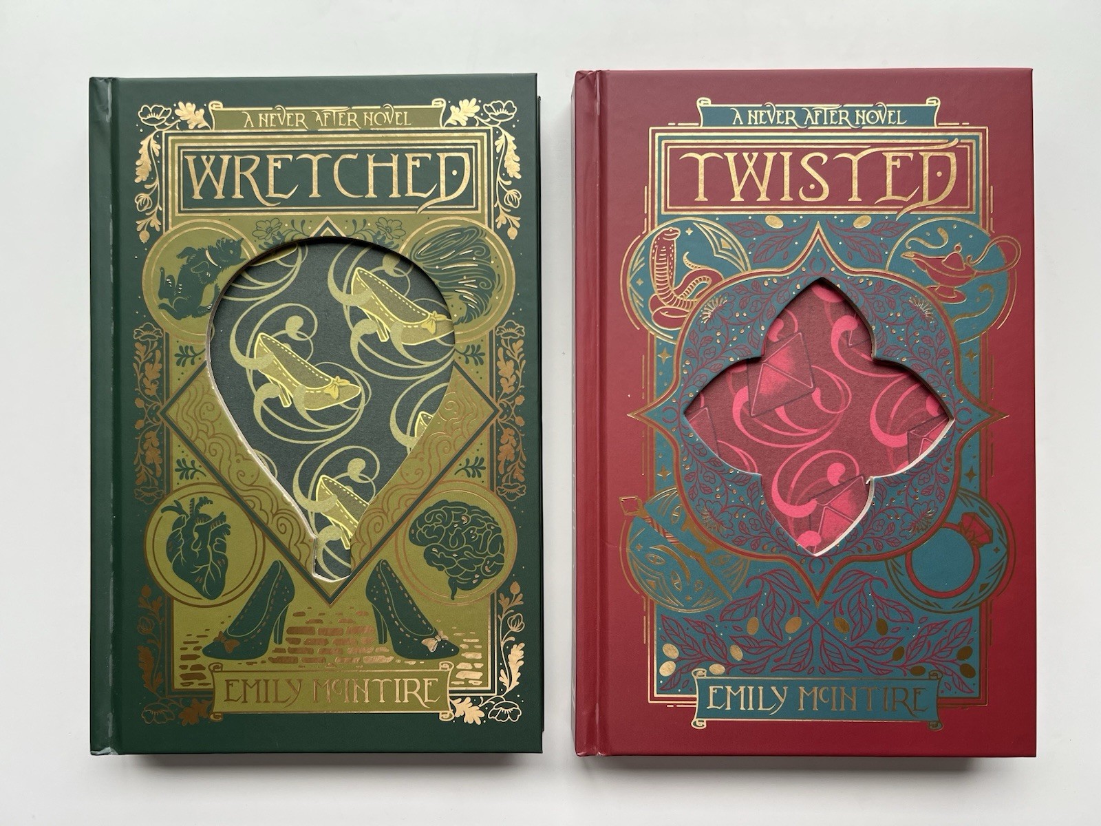 TheBookishBox – Wretched + Twisted by Emily McIntire