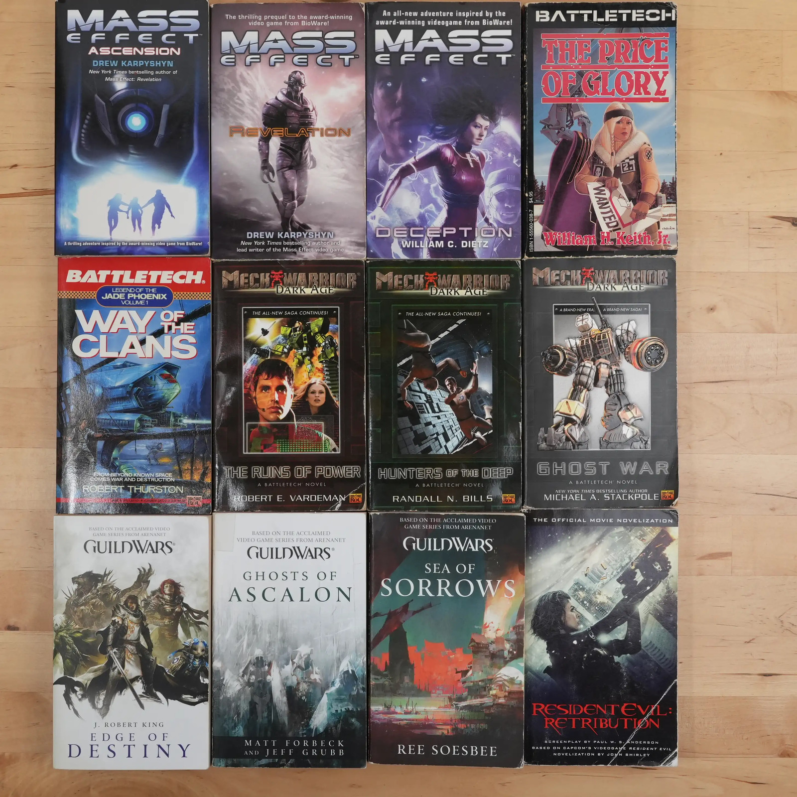 Video Game and Table Top Game Novels – 35 Book Lot – Doom, Diablo, Battletech…