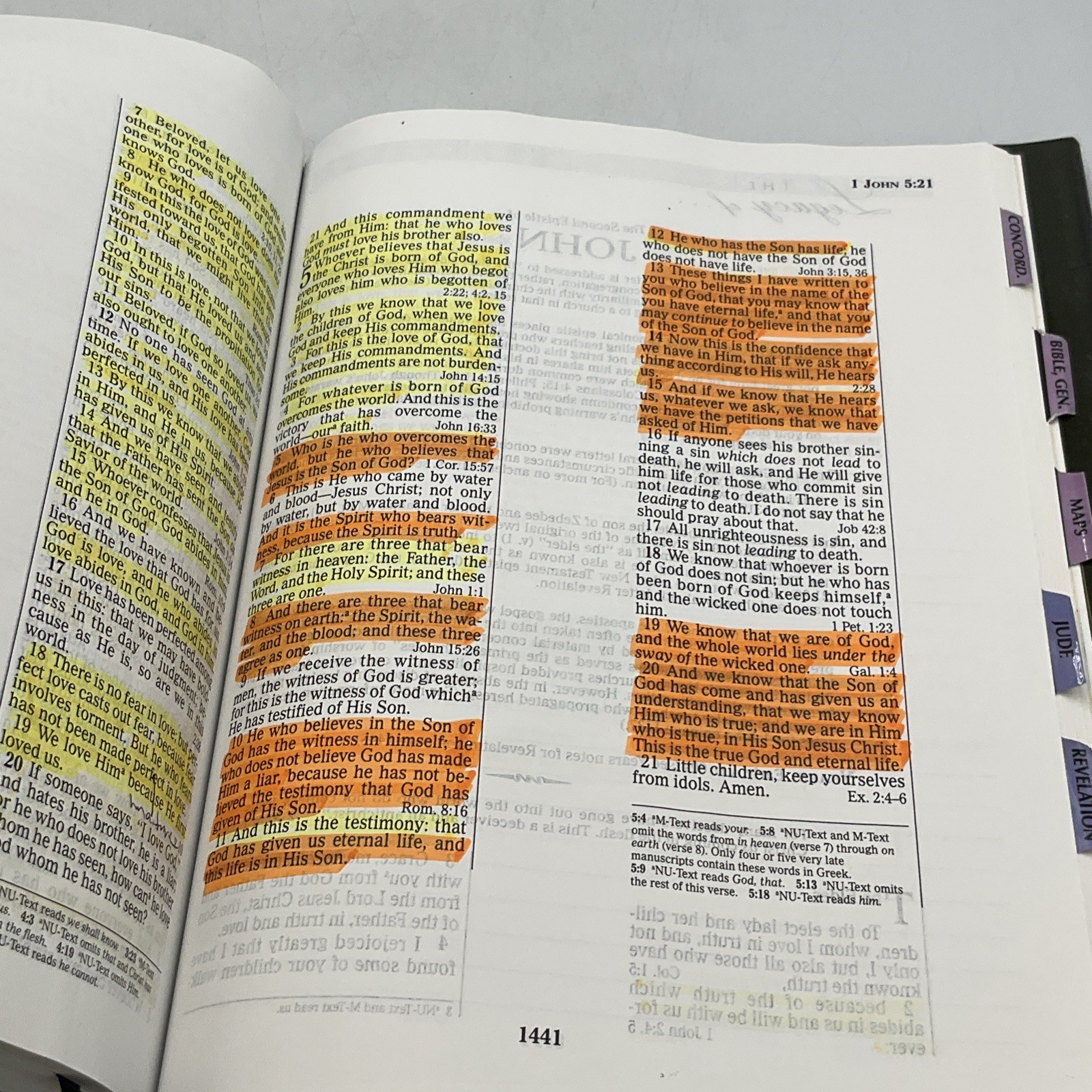 The Legacy Study Bible-NKJV by Hank Hanegraaff General Editor, Hardcover DJ 2007