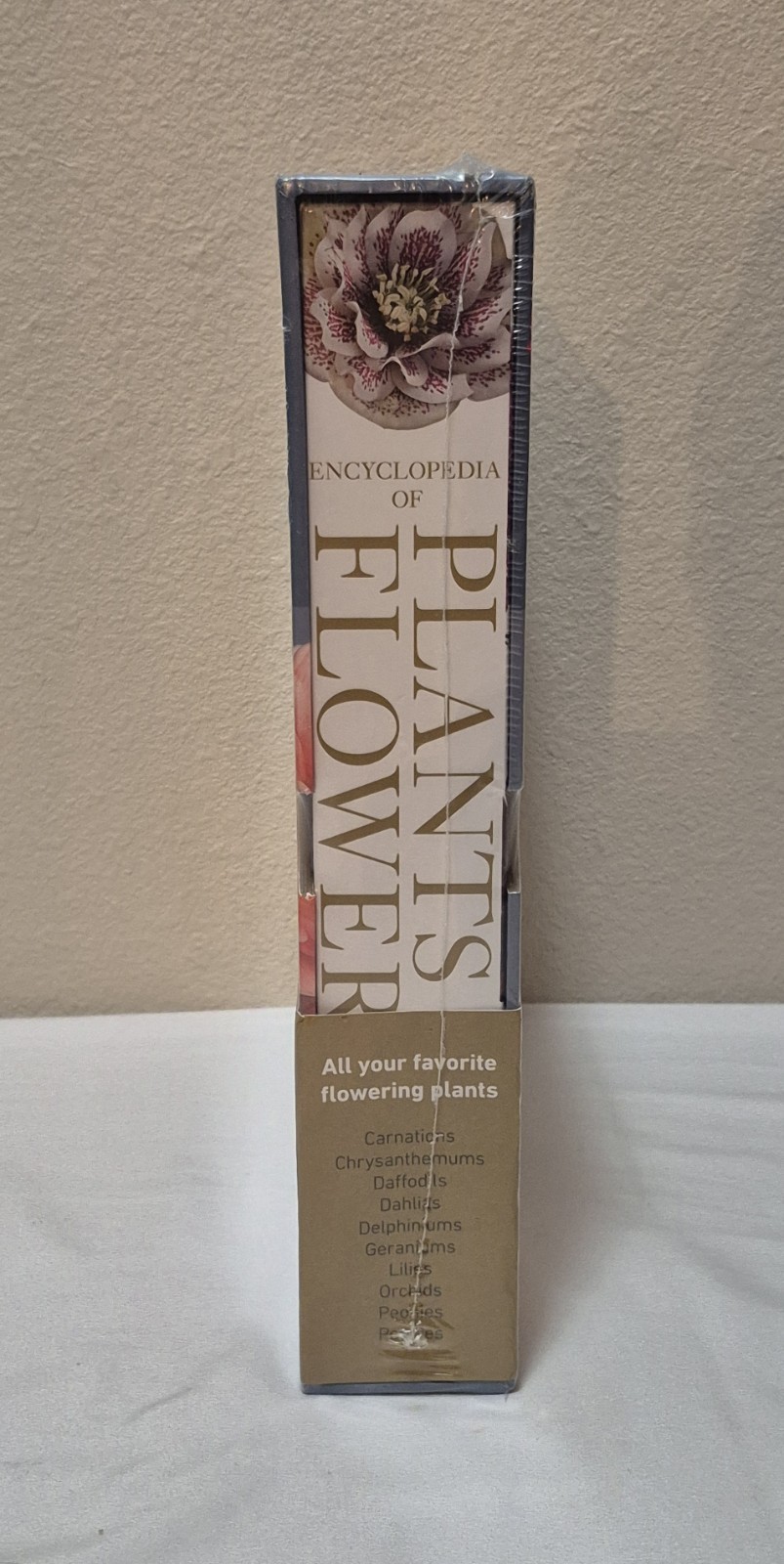 DK Encyclopedia Of Plants & Flowers – NEW