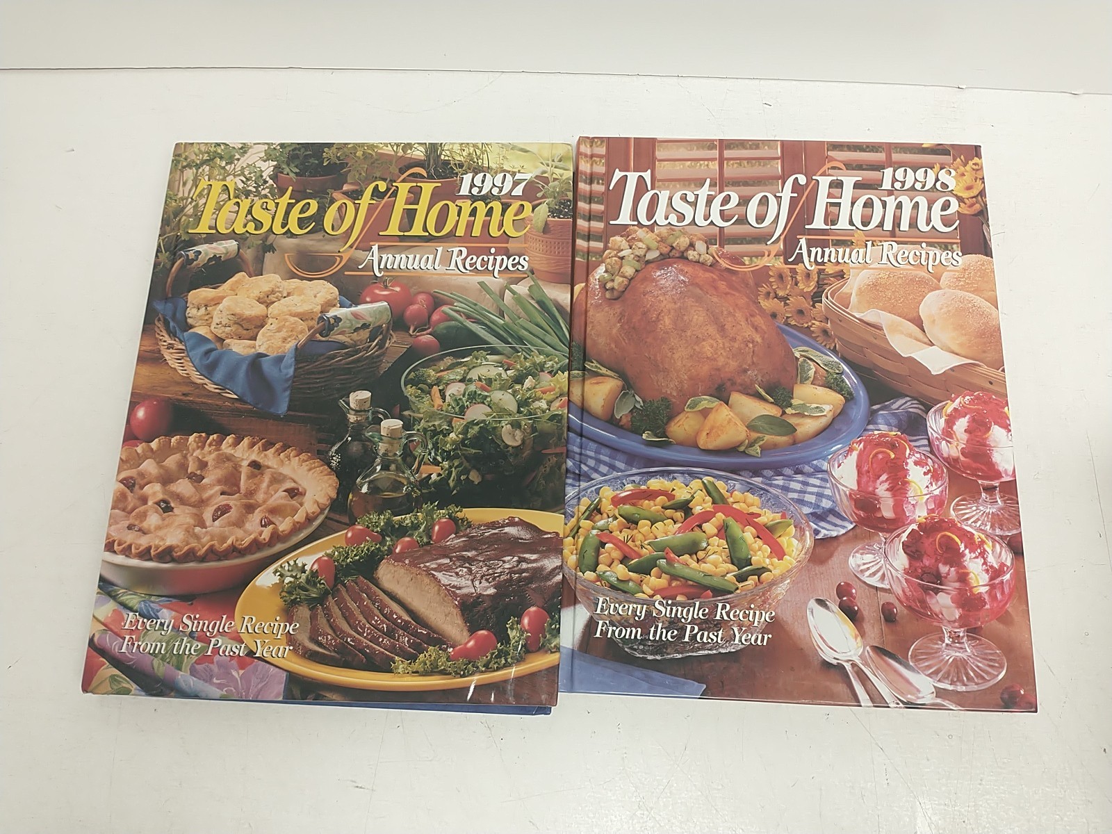 Taste of Home Annual Recipes Cookbook Hardcover Lot of 20 Years 1994-2015